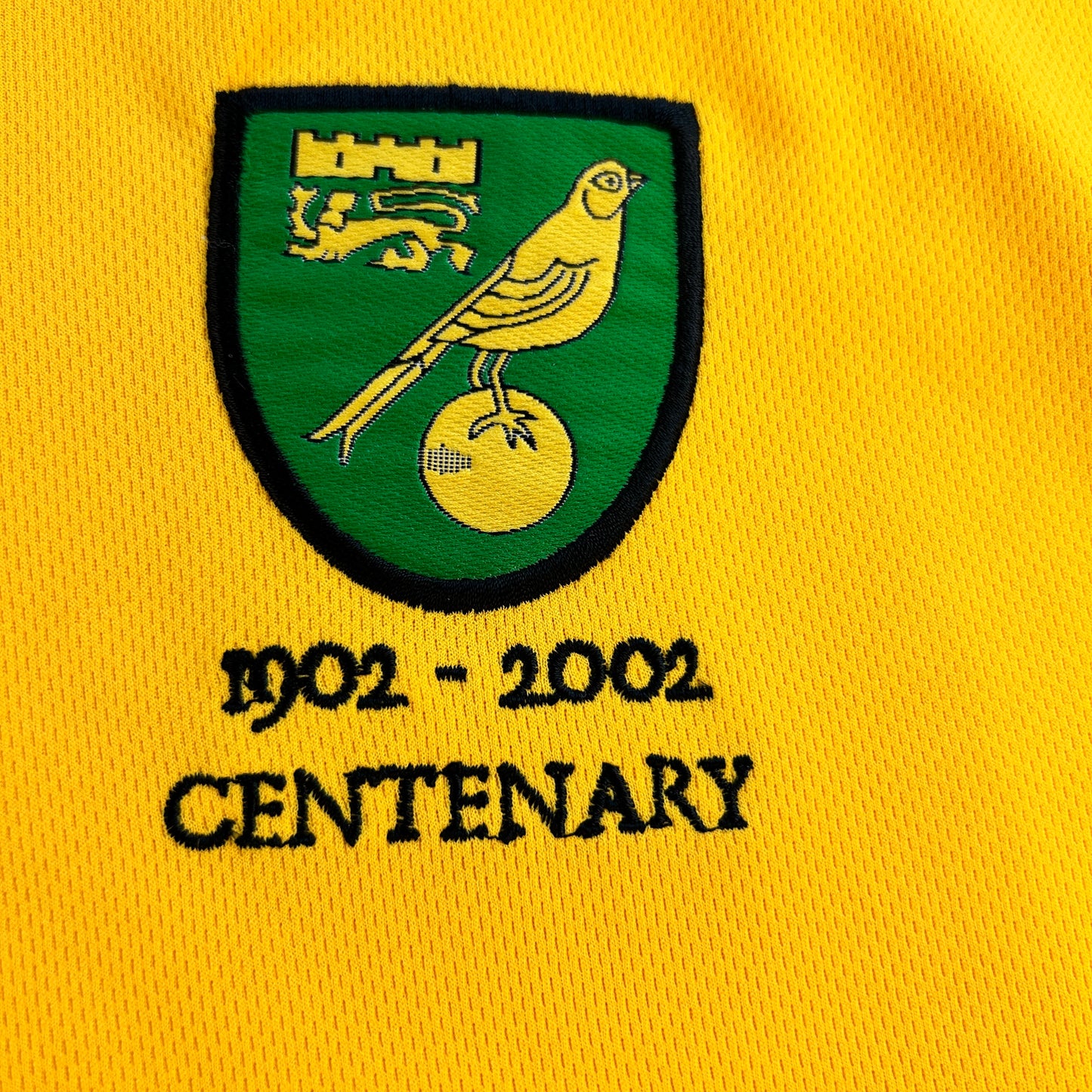 Norwich City 2001/2002 Home Shirt - Large - Excellent