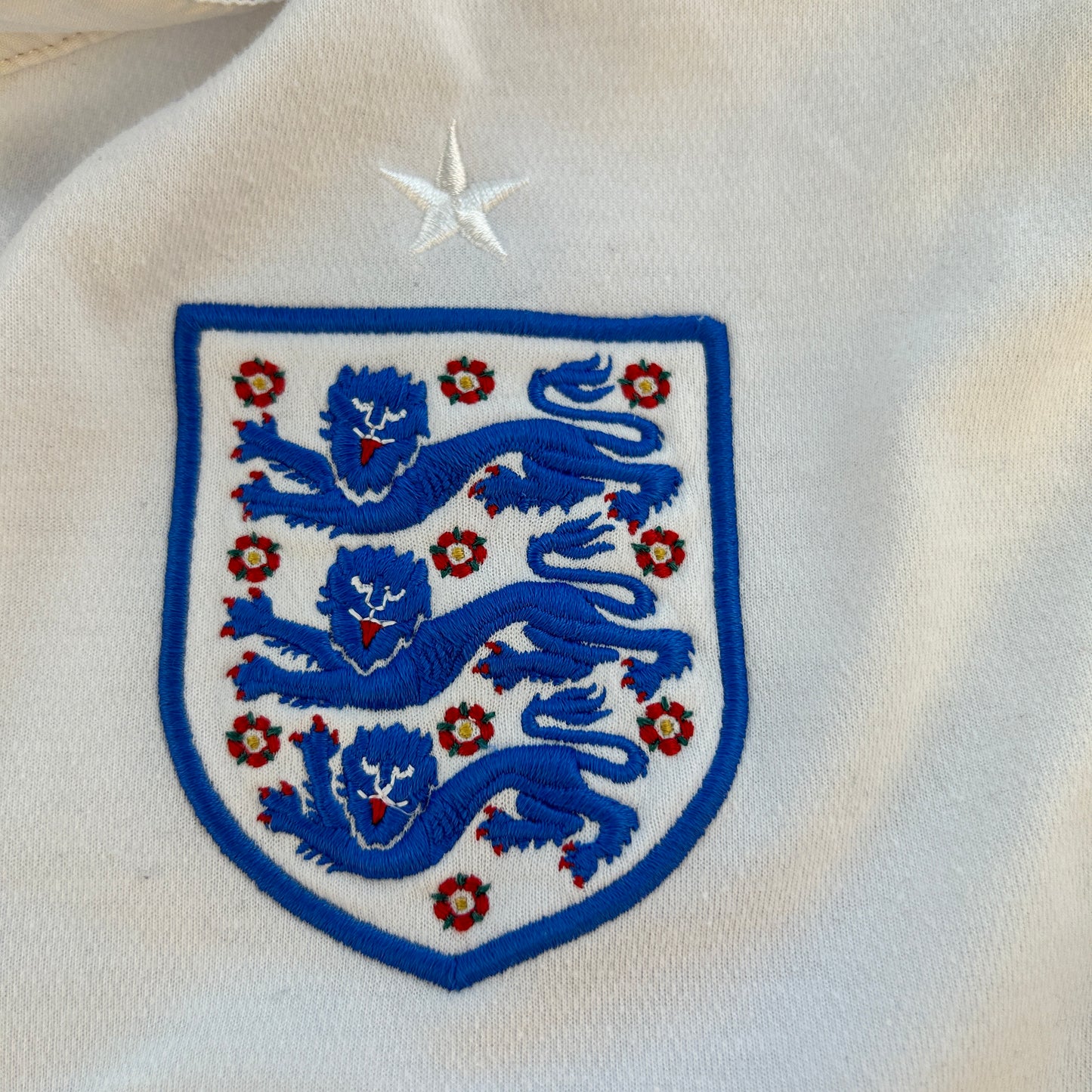 England 2010 Home Shirt - Long Sleeve - Large