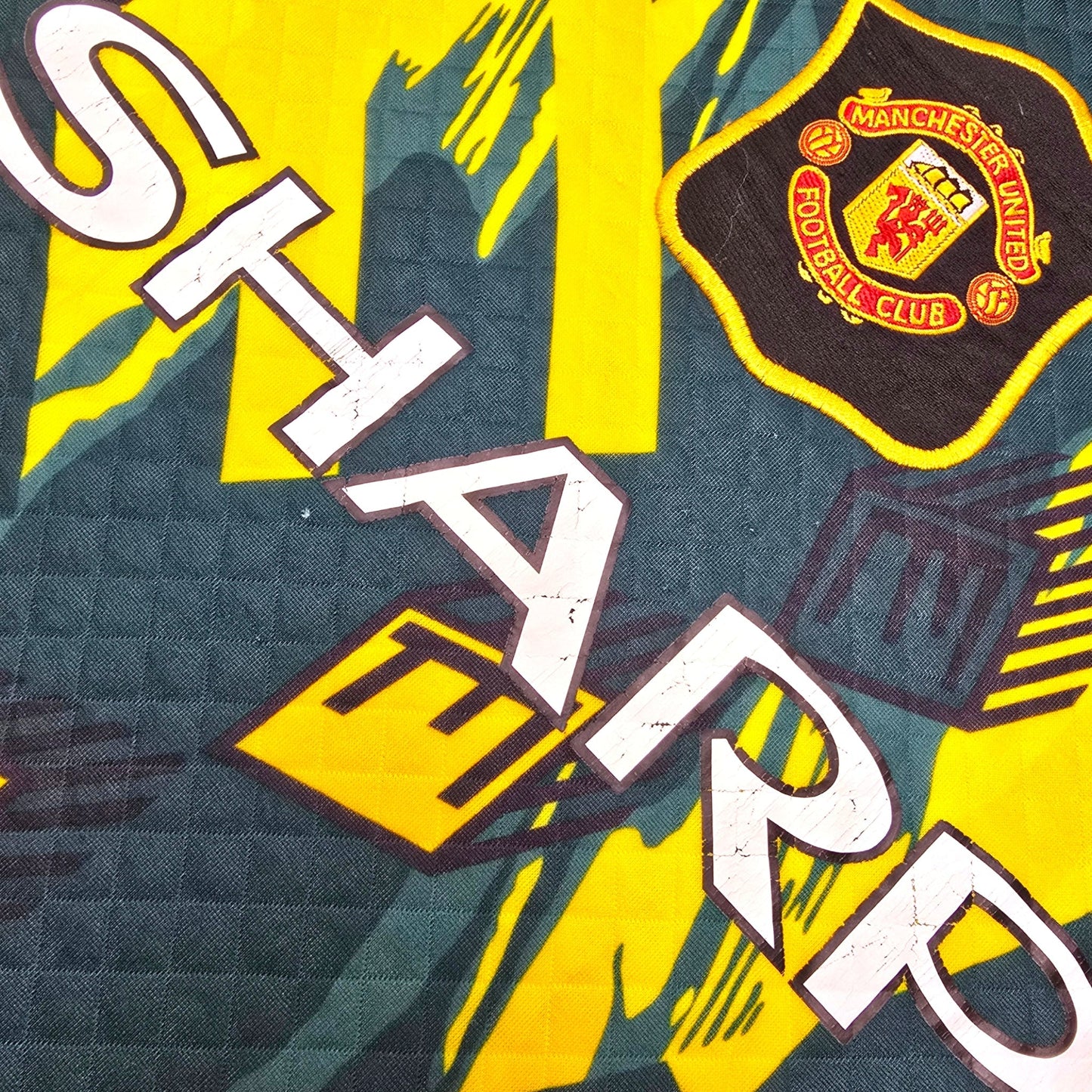 1994/97 Manchester United Goal Keeper Football Shirt (M) Umbro