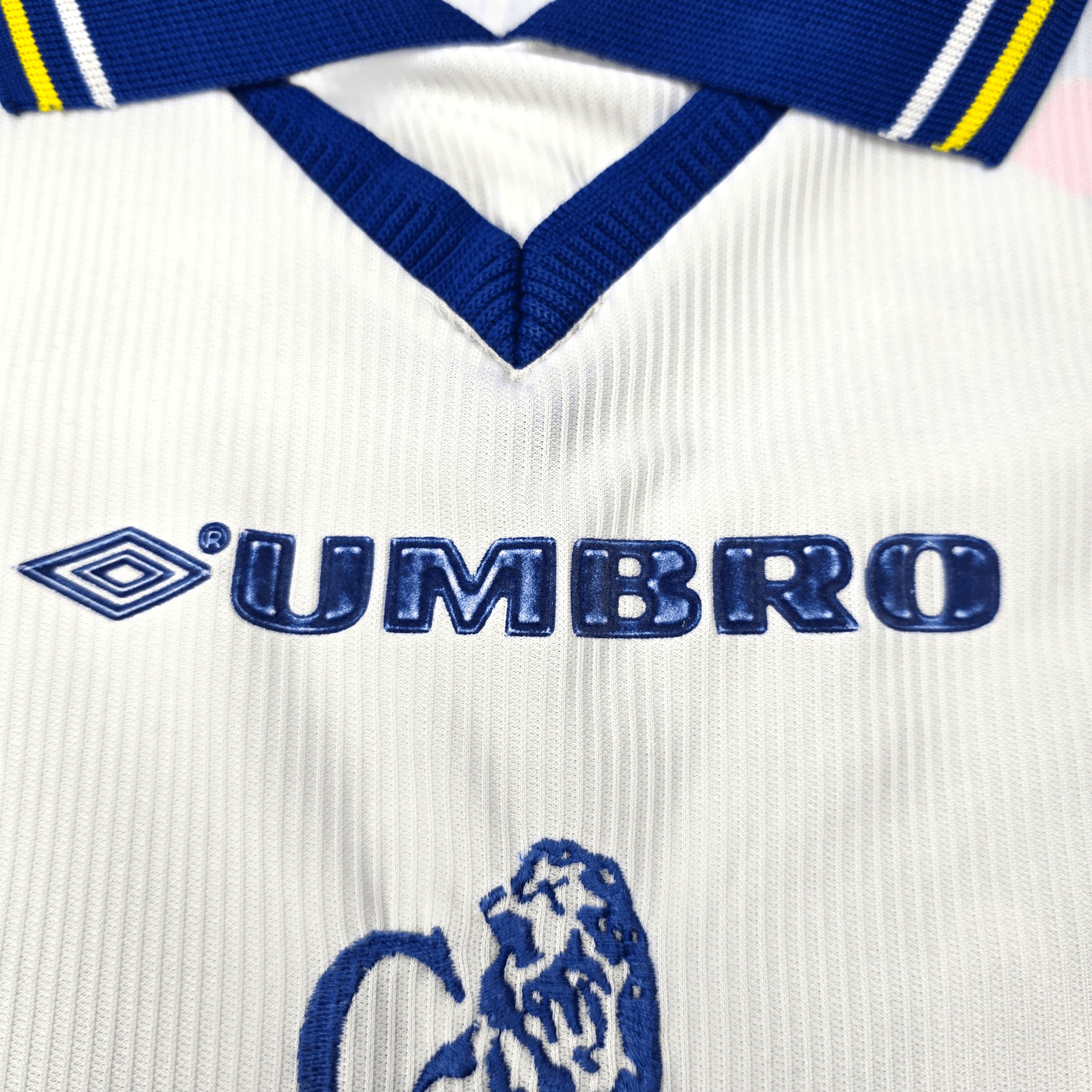 1998/00 Chelsea Away Football Shirt (L) Umbro #25 Zola