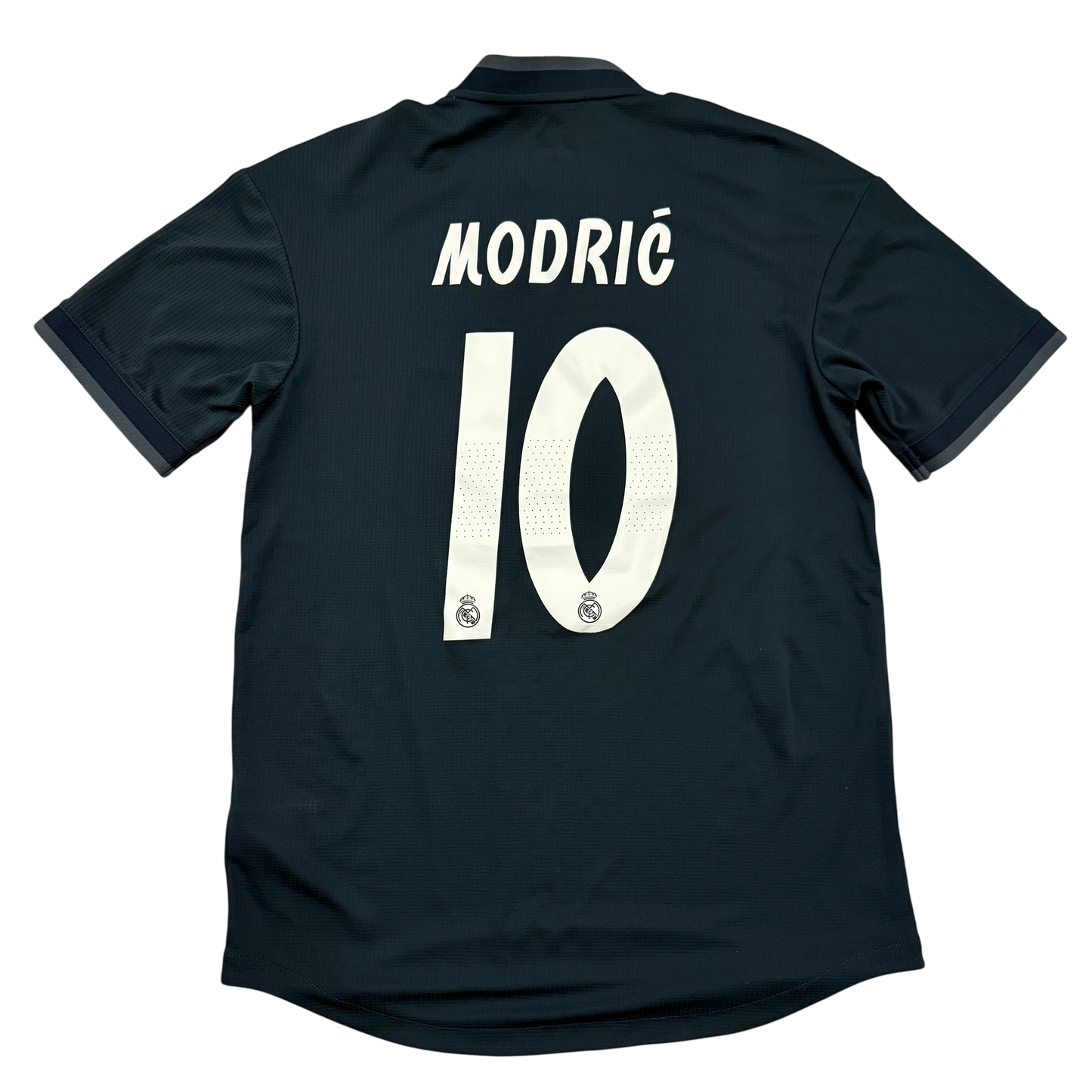 Real Madrid 2018/2019 Climachill Away Shirt - Large - Modric 10