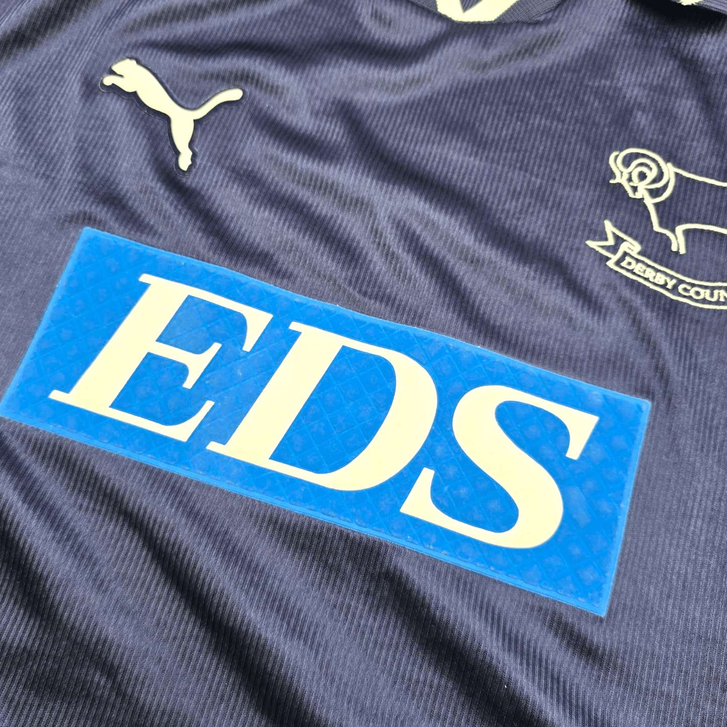 2000/01 Derby County Away Football Shirt (L) Puma