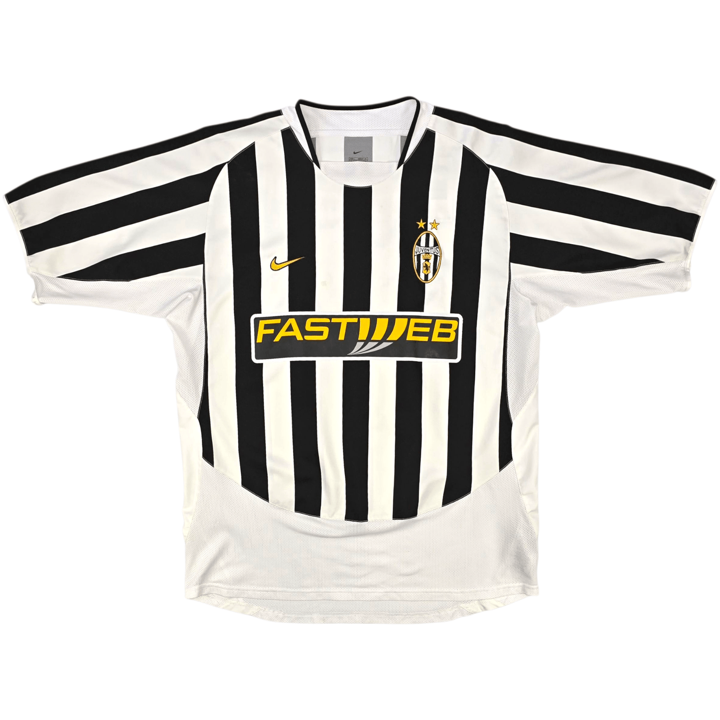 2003/04 Juventus Home Football Shirt (L) Nike #17 Trezeguet