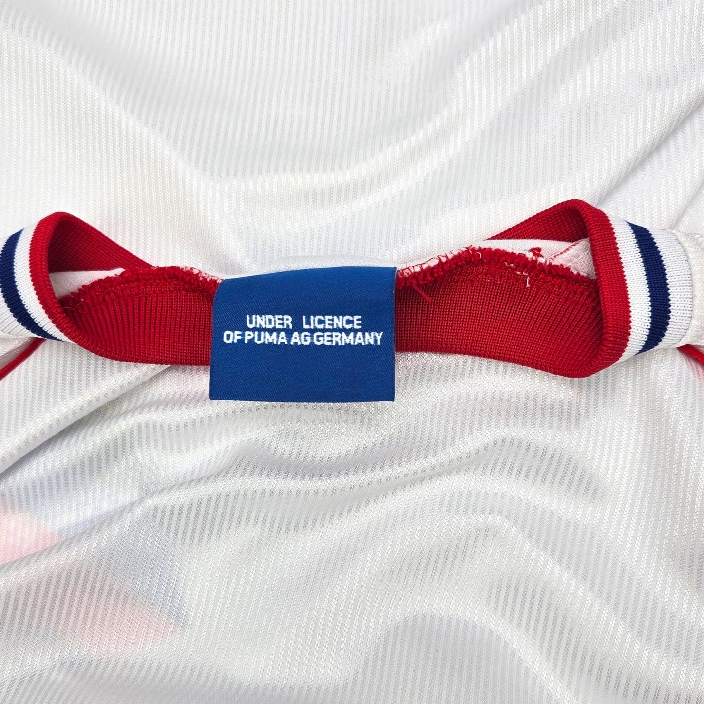 2003/04 Paraguay Away Football Shirt (XL) Puma