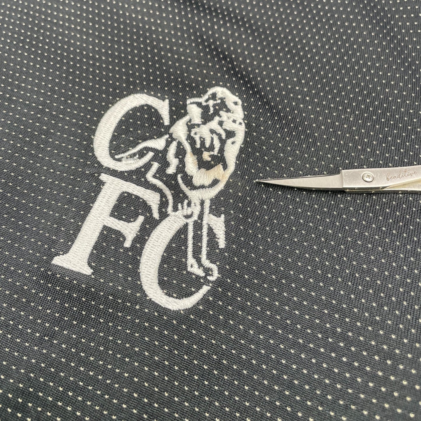 2004/05 Chelsea Away Football Shirt (S) Umbro #15 Drogba