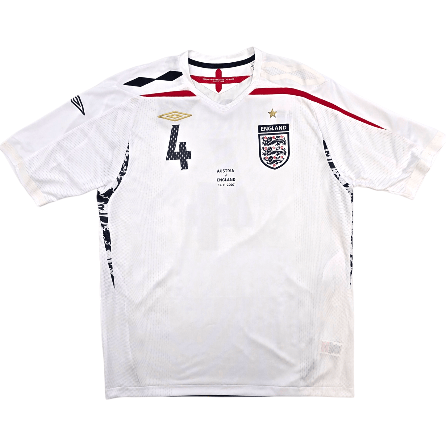 2007/09 England Home Football Shirt (XL) Umbro #4 Gerrard (BNWTs)