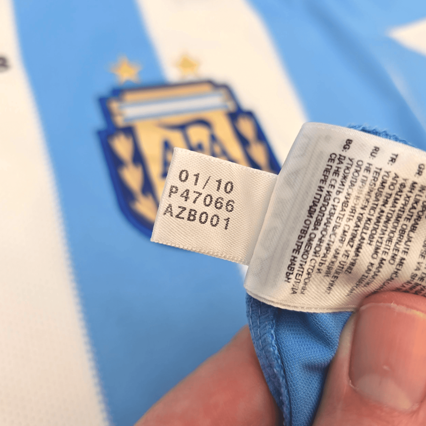 2010/11 Argentina Home Football Shirt (L) Adidas #10 Messi