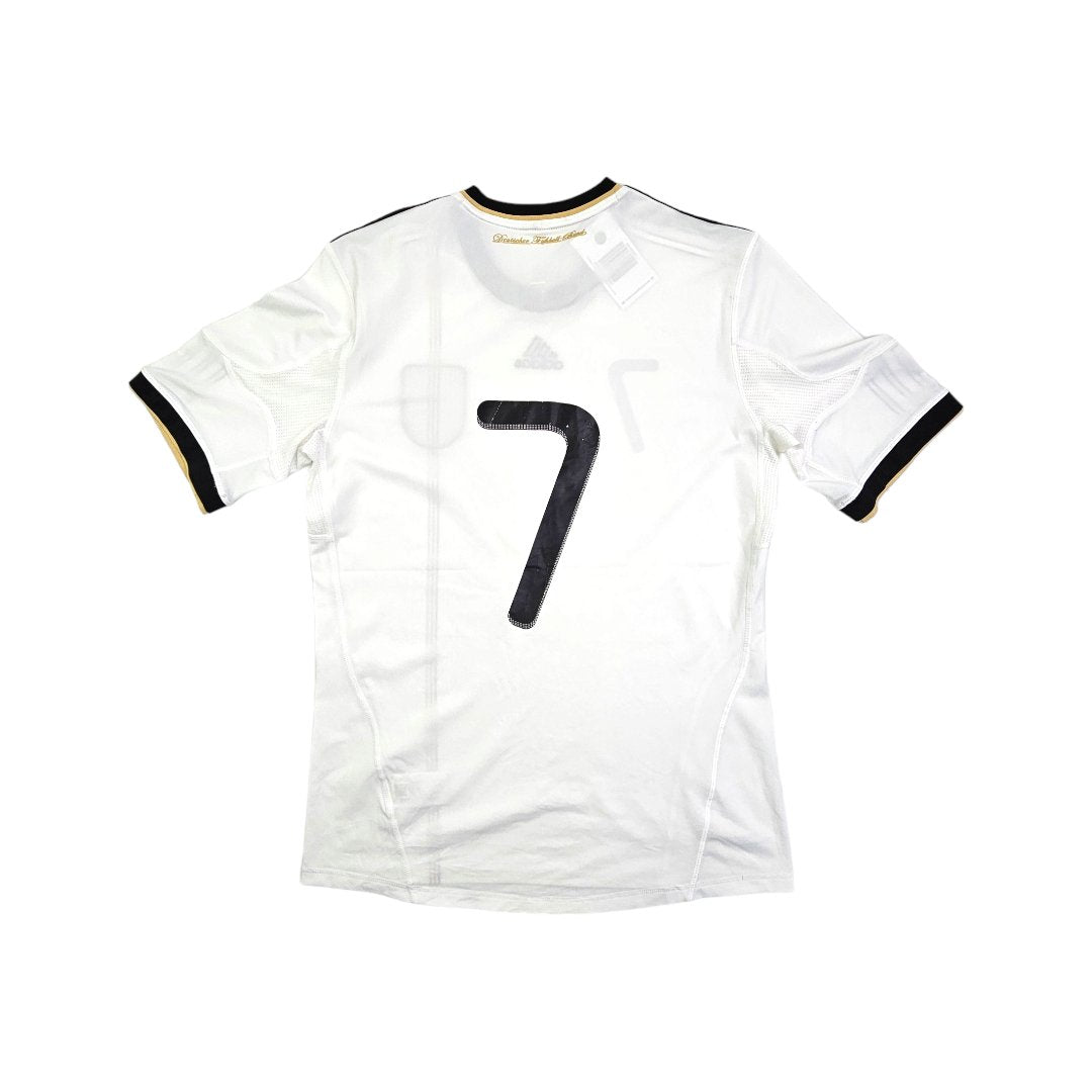 2010/11 Germany Home Football Shirt (L) Adidas #7 (Schweinsteiger)