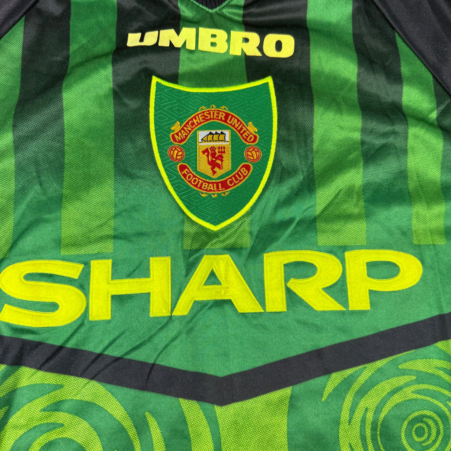 Manchester United 1997/1998 Home Goalkeeper Shirt - Medium Adult