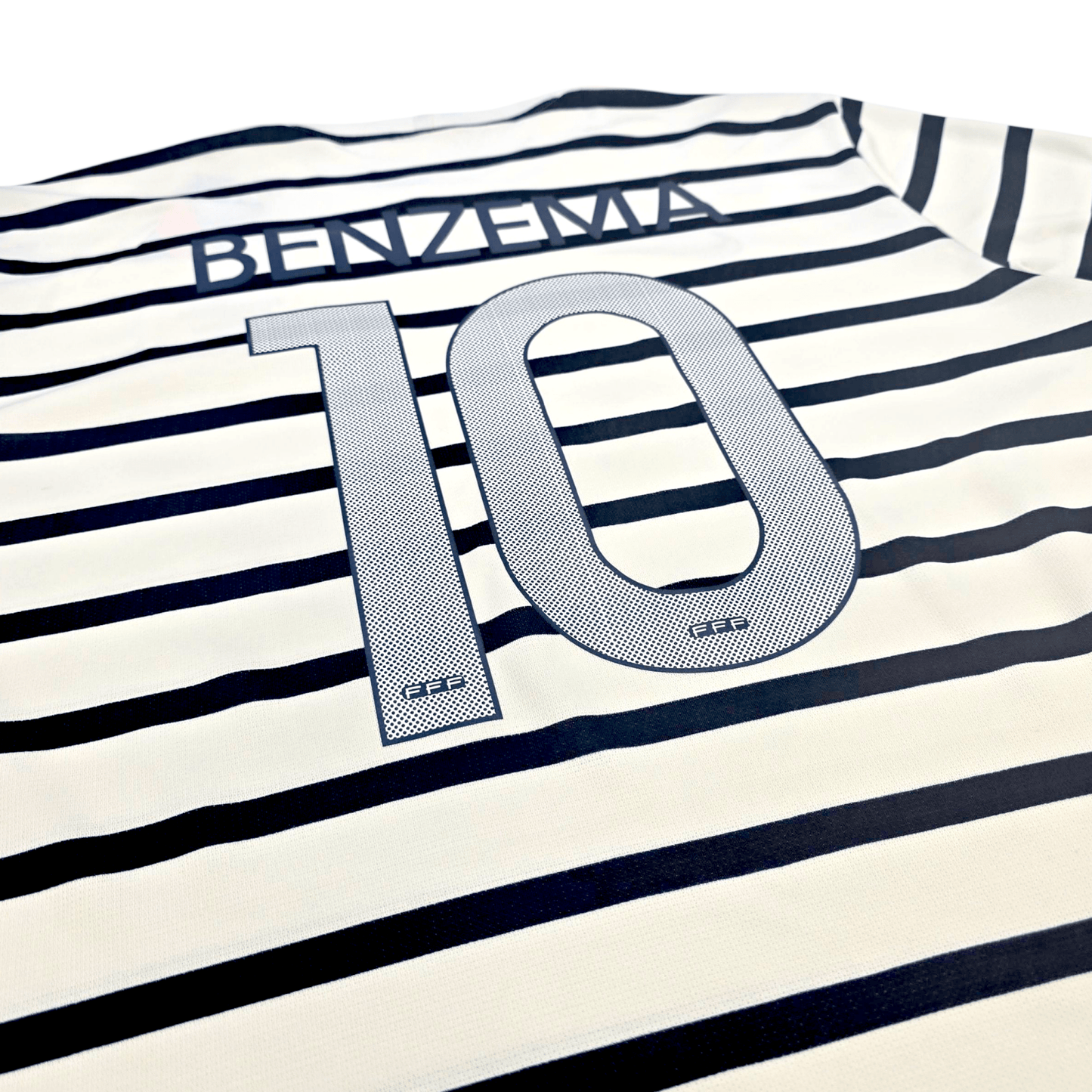 2011/12 France Away Football Shirt (2XL) Nike #10 Benzema