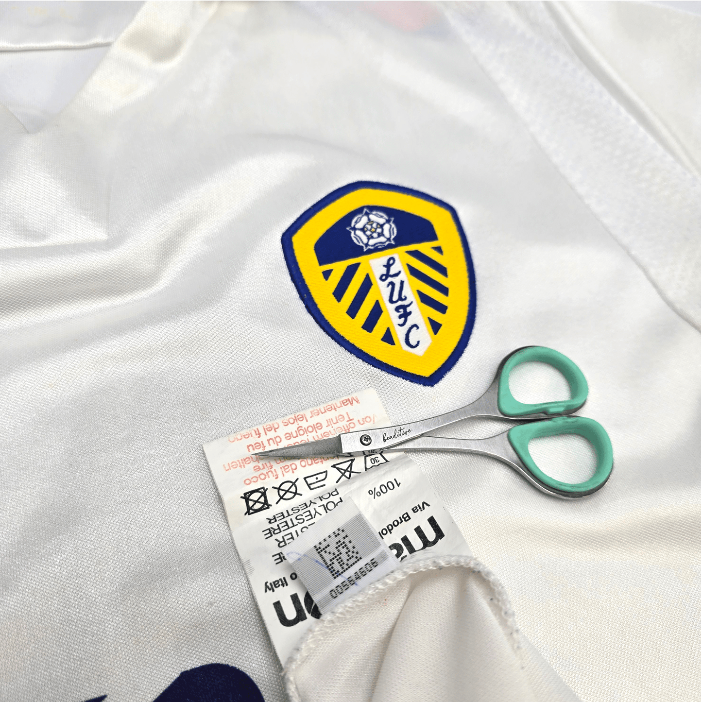 2011/12 Leeds United Home Football Shirt (L) Macron #23 Snodgrass