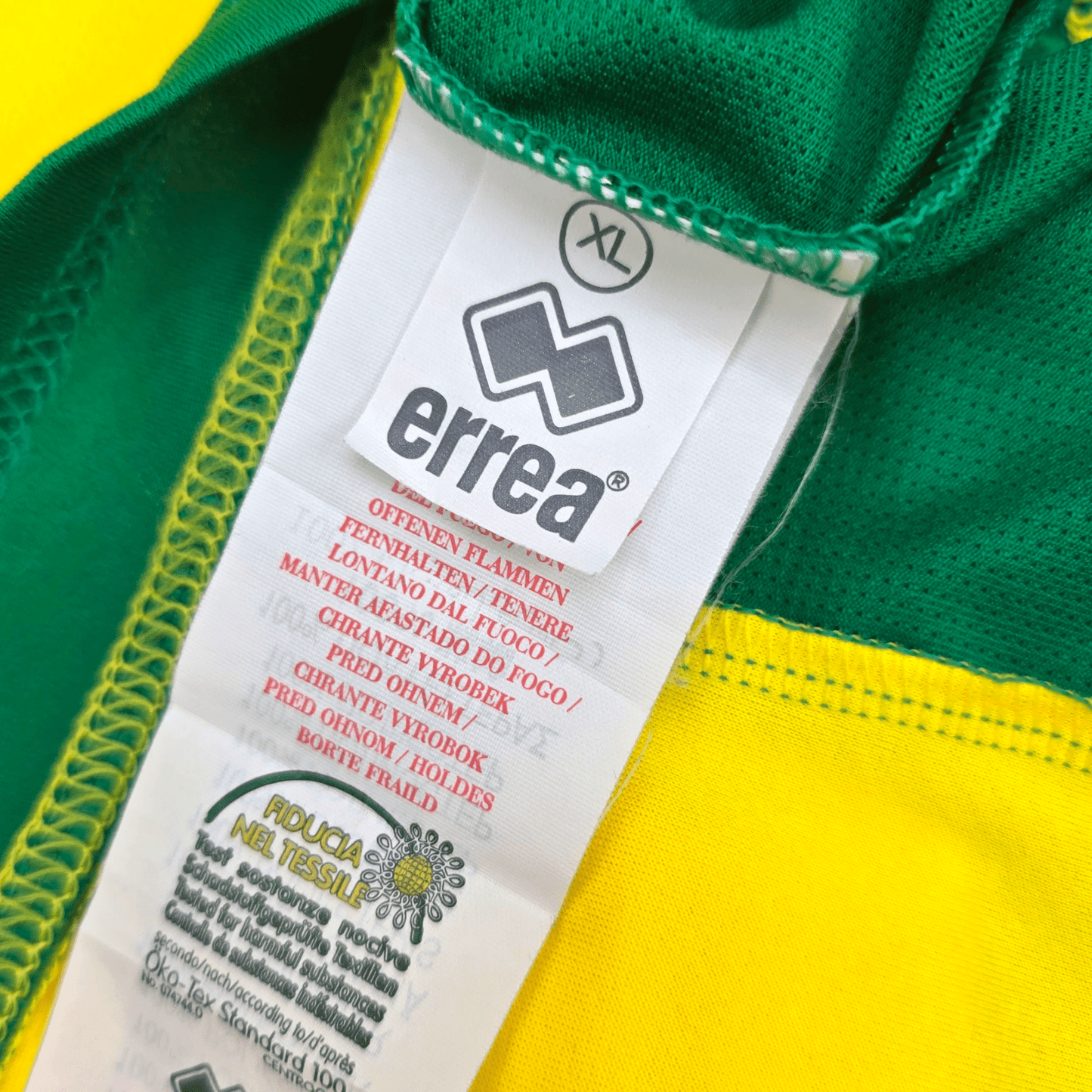 2013/14 Norwich City Home Football Shirt (XL) Errea #20 Dogg
