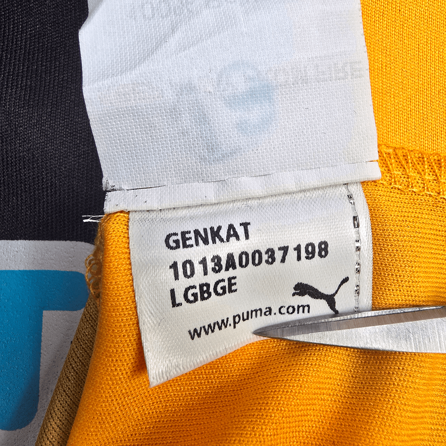 2014/15 Cambridge United Home Football Shirt (L) Puma #24 Gaffney (Match Worn)