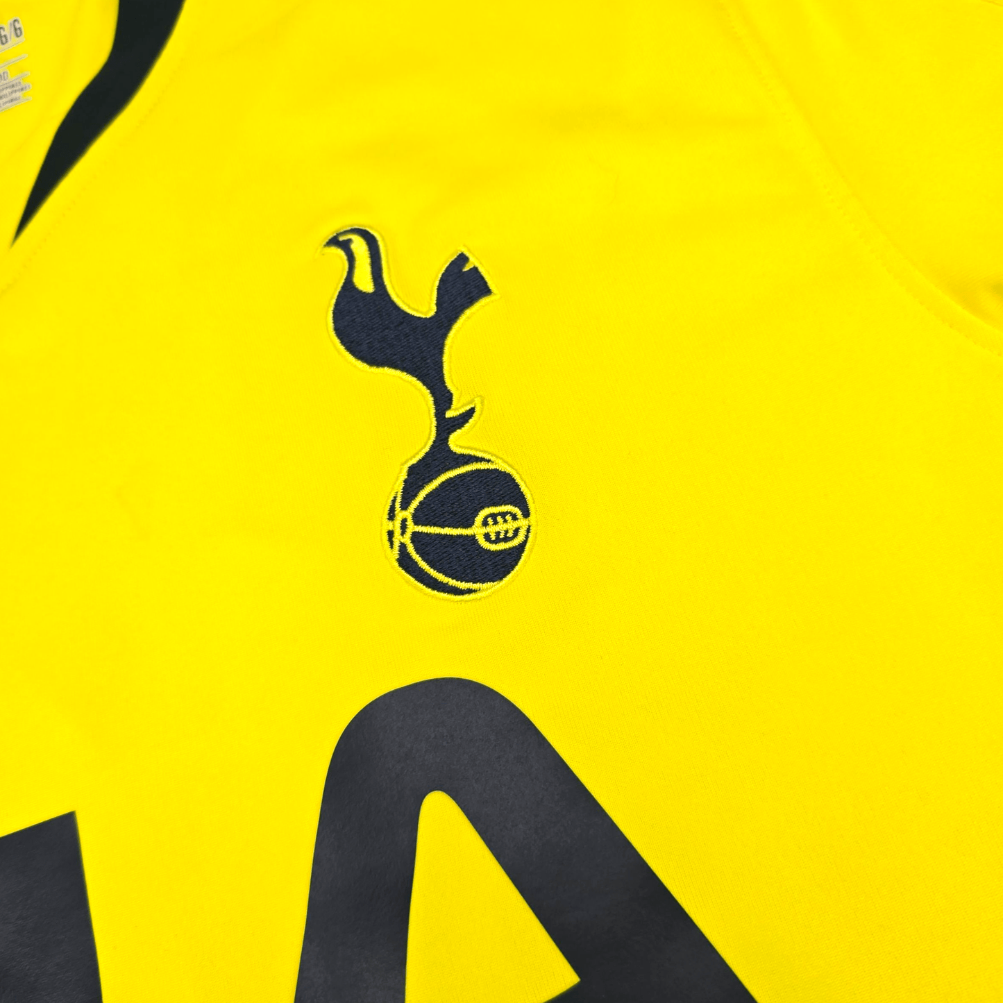 2014/15 Tottenham Hotspur Third Football Shirt (L) Under Armour #19 Dembele