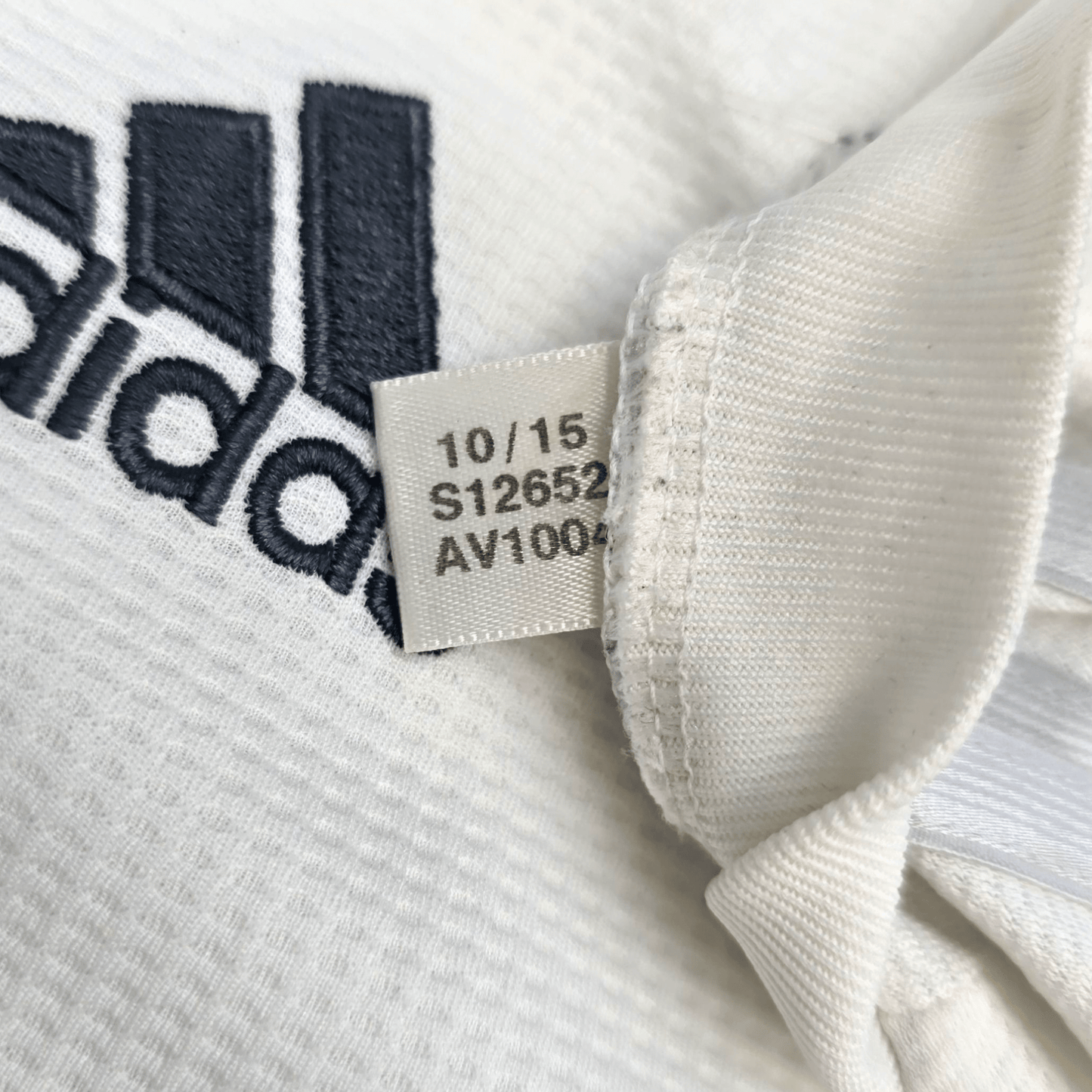 2015/16 Real Madrid Home Football Shirt (L) Adidas #7 Ronaldo