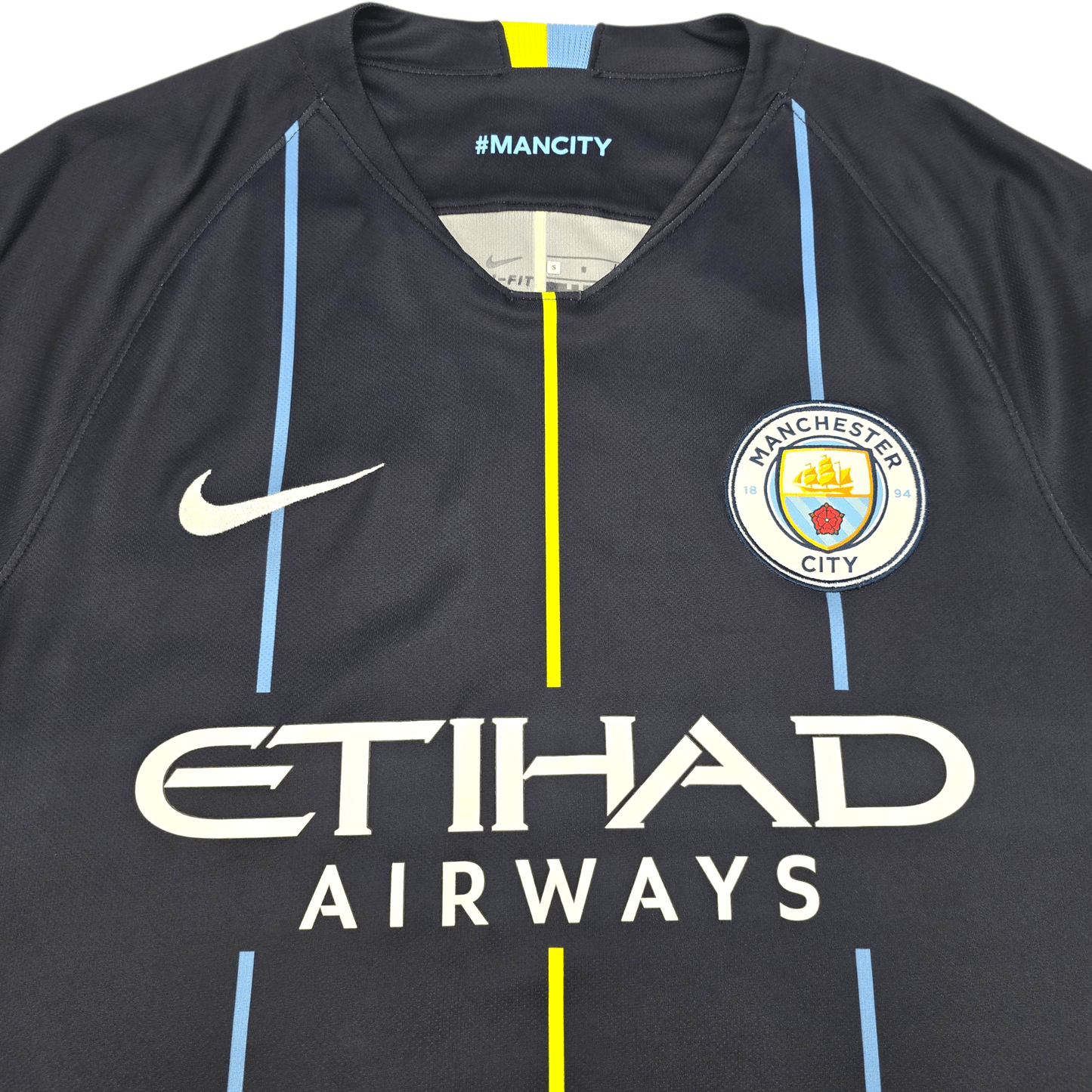 2018/19 Manchester City Away Football Shirt (S) Nike #4 Kompany