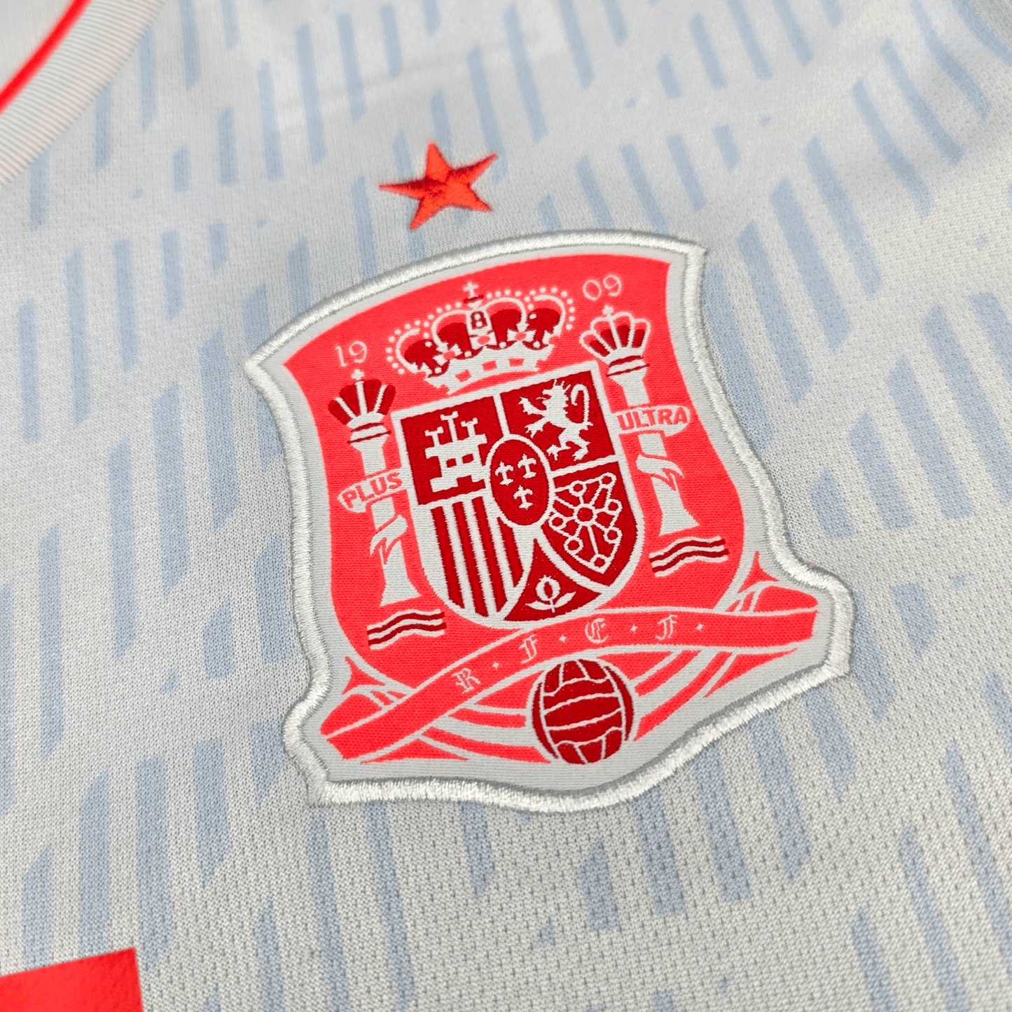 2018/19 Spain Away Football Shirt (M) Adidas #21 Silva