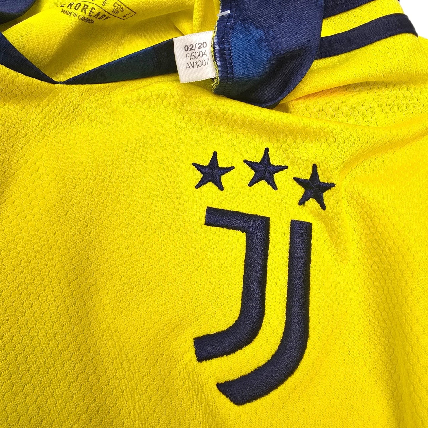 2020/21 Juventus Goal Keeper Football Shirt (S) Adidas #77 Buffon