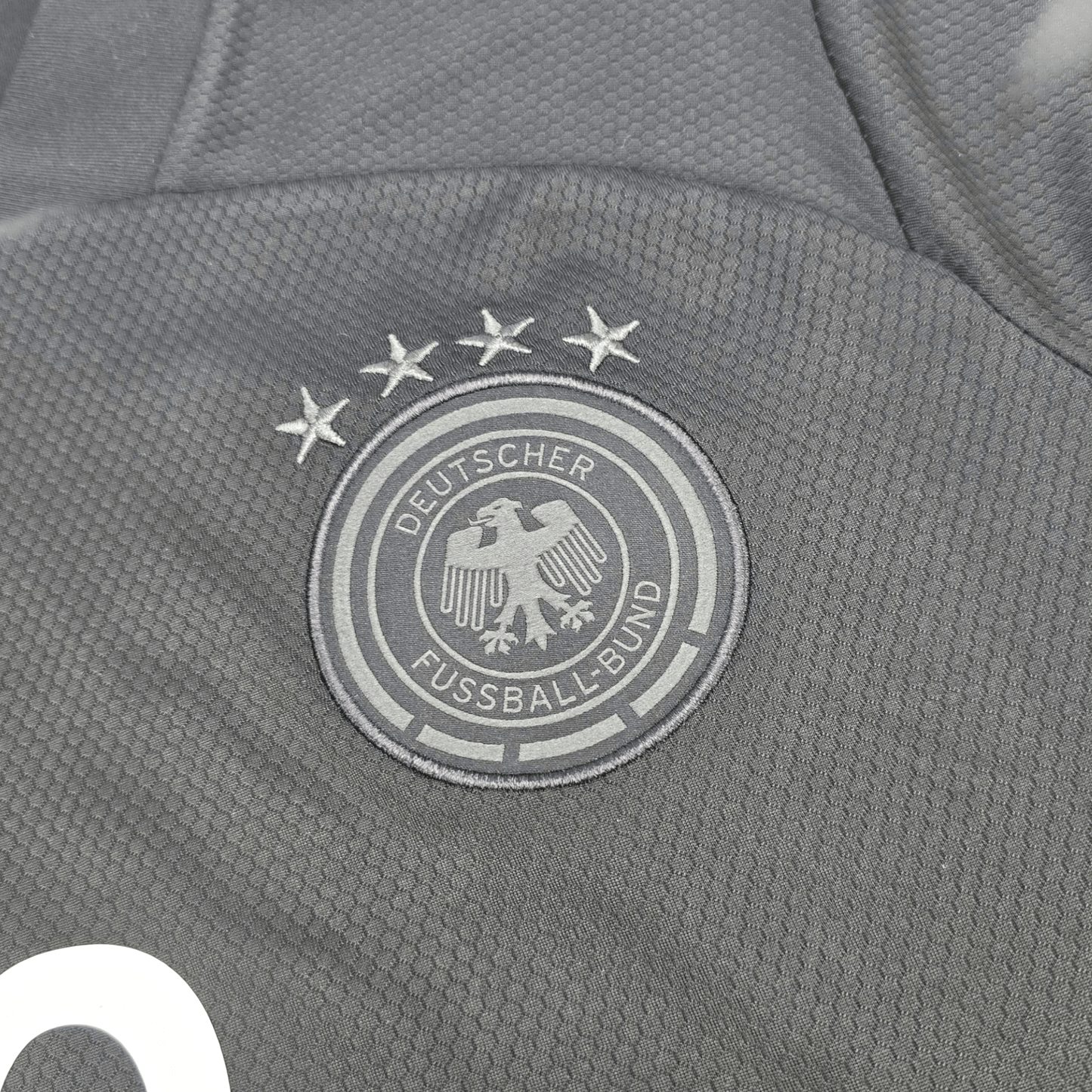 2020/22 Germany Away Football Shirt (S) Adidas #2 Rüdiger