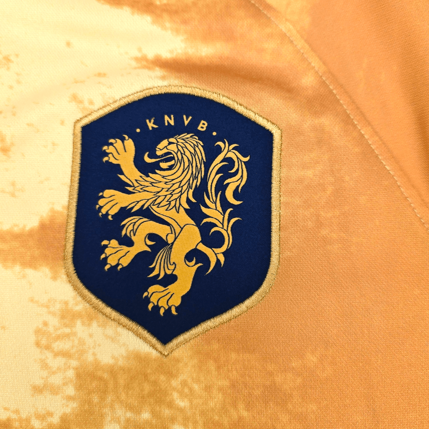 2022/23 Holland Home Football Shirt (M) Nike #4 Virgil