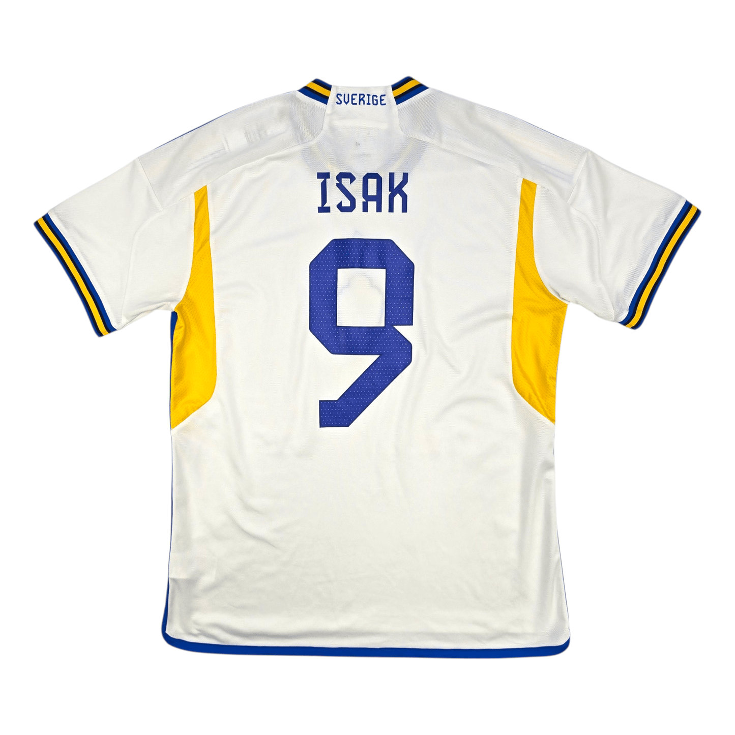 2022/23 Sweden Away Football Shirt (L) Adidas #9 Isak