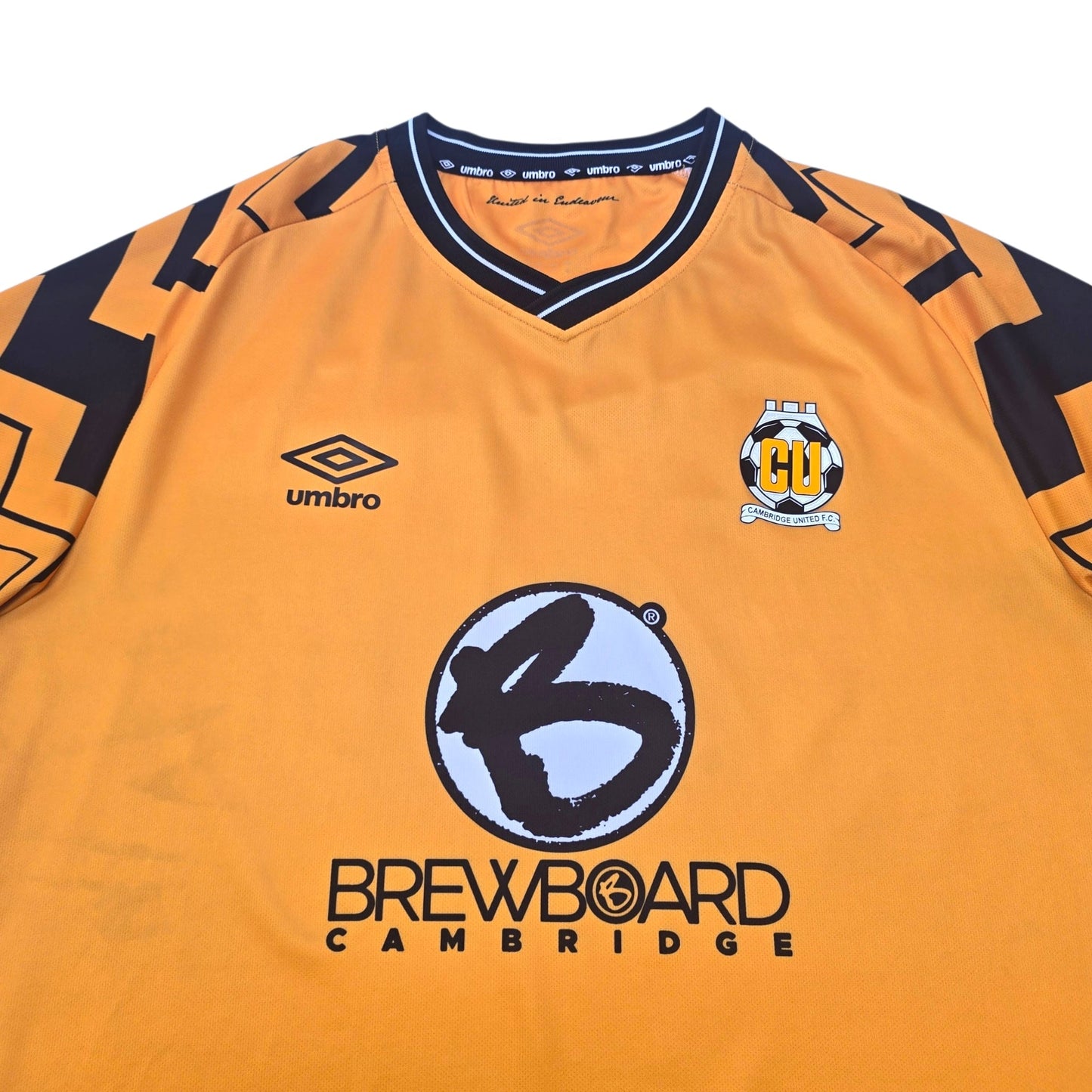 2023/24 Cambridge United Home Football Shirt (XL) Umbro