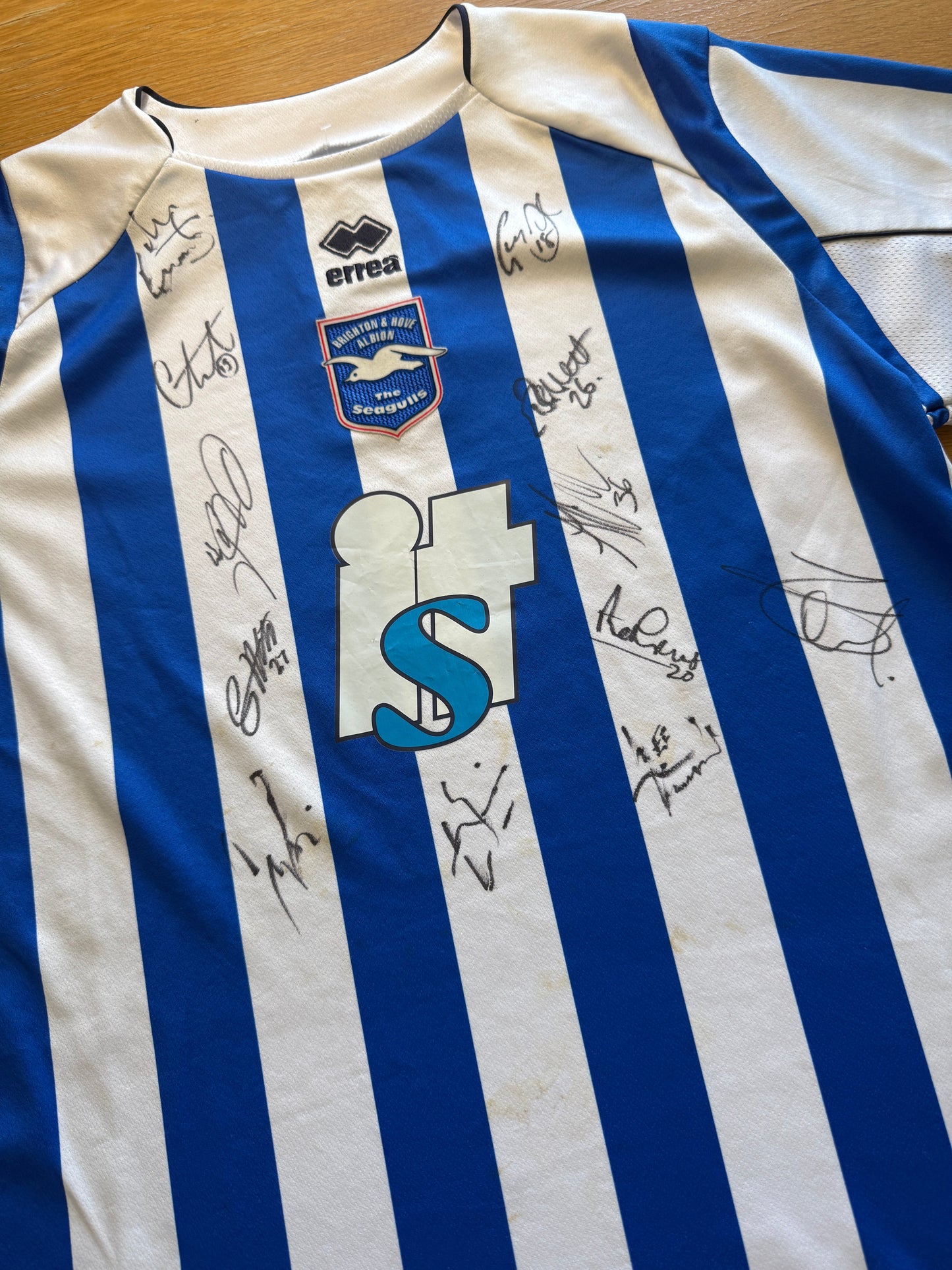 Brighton and Hove Albion 2008/10 Home Signed (S)