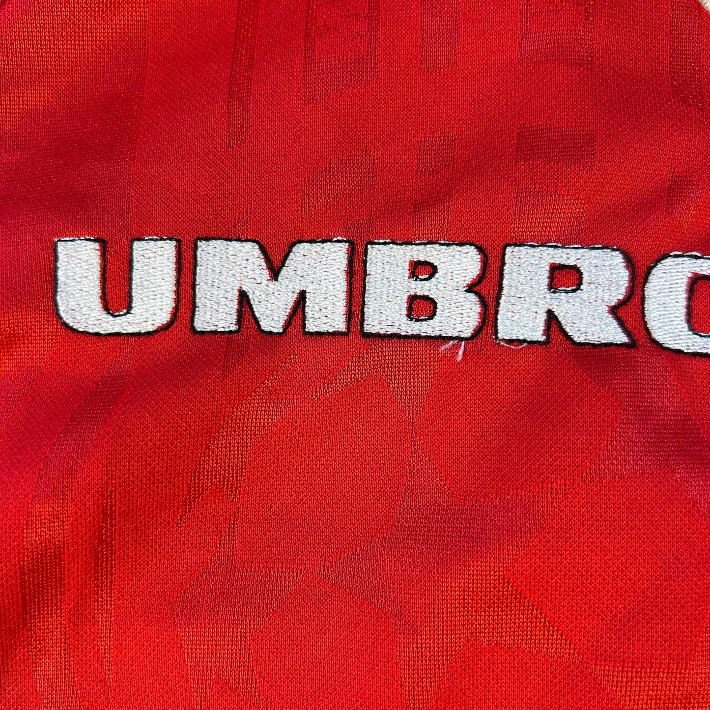 Manchester United 1999 European Home Shirt - Large - Champions League 1 Star Shirt