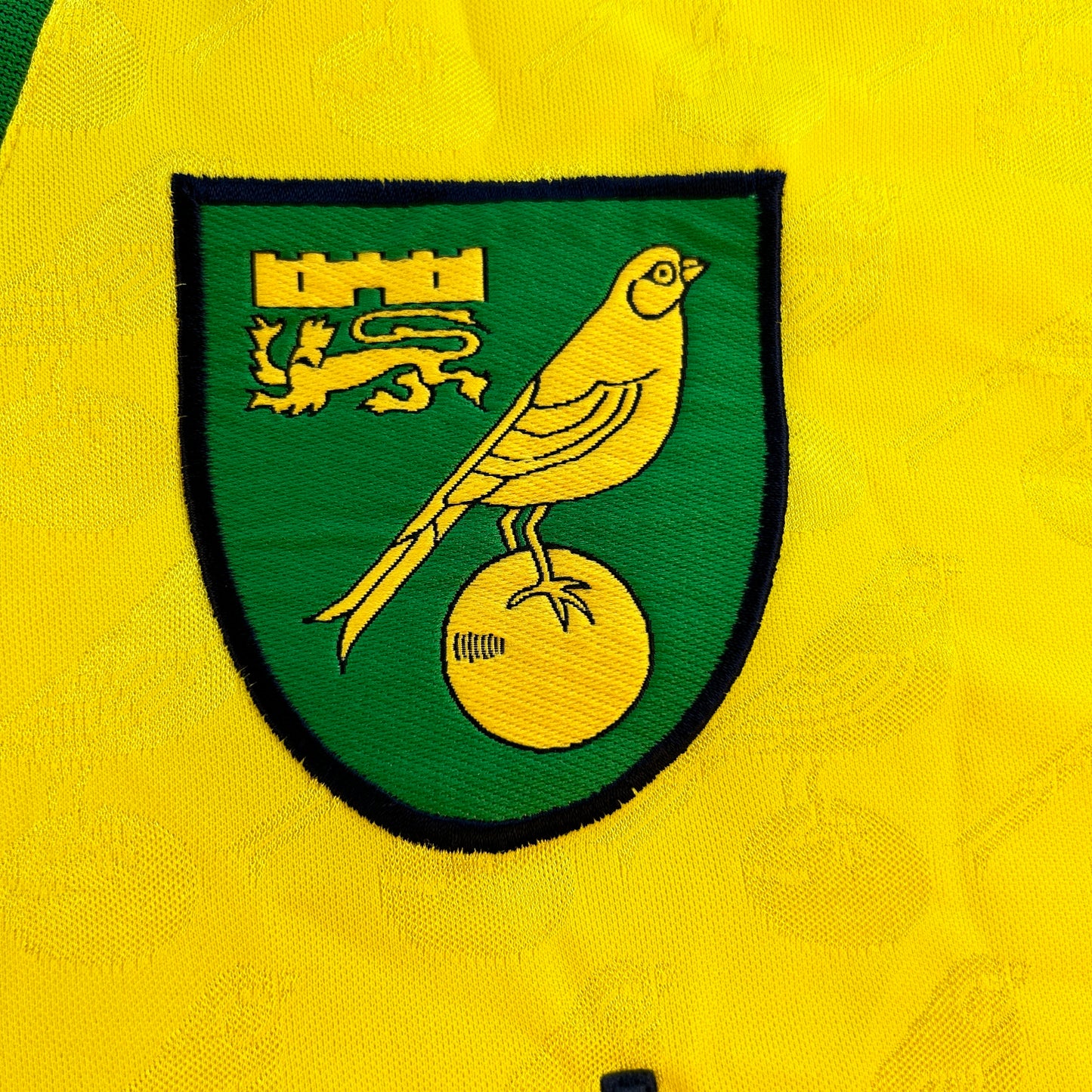 Norwich City 1996/1997 Home Shirt - Extra Large - Excellent