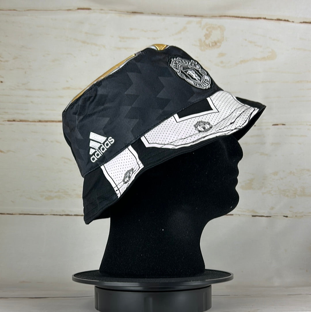 Manchester United 17/18 Upcycled Away Shirt Bucket Hat
