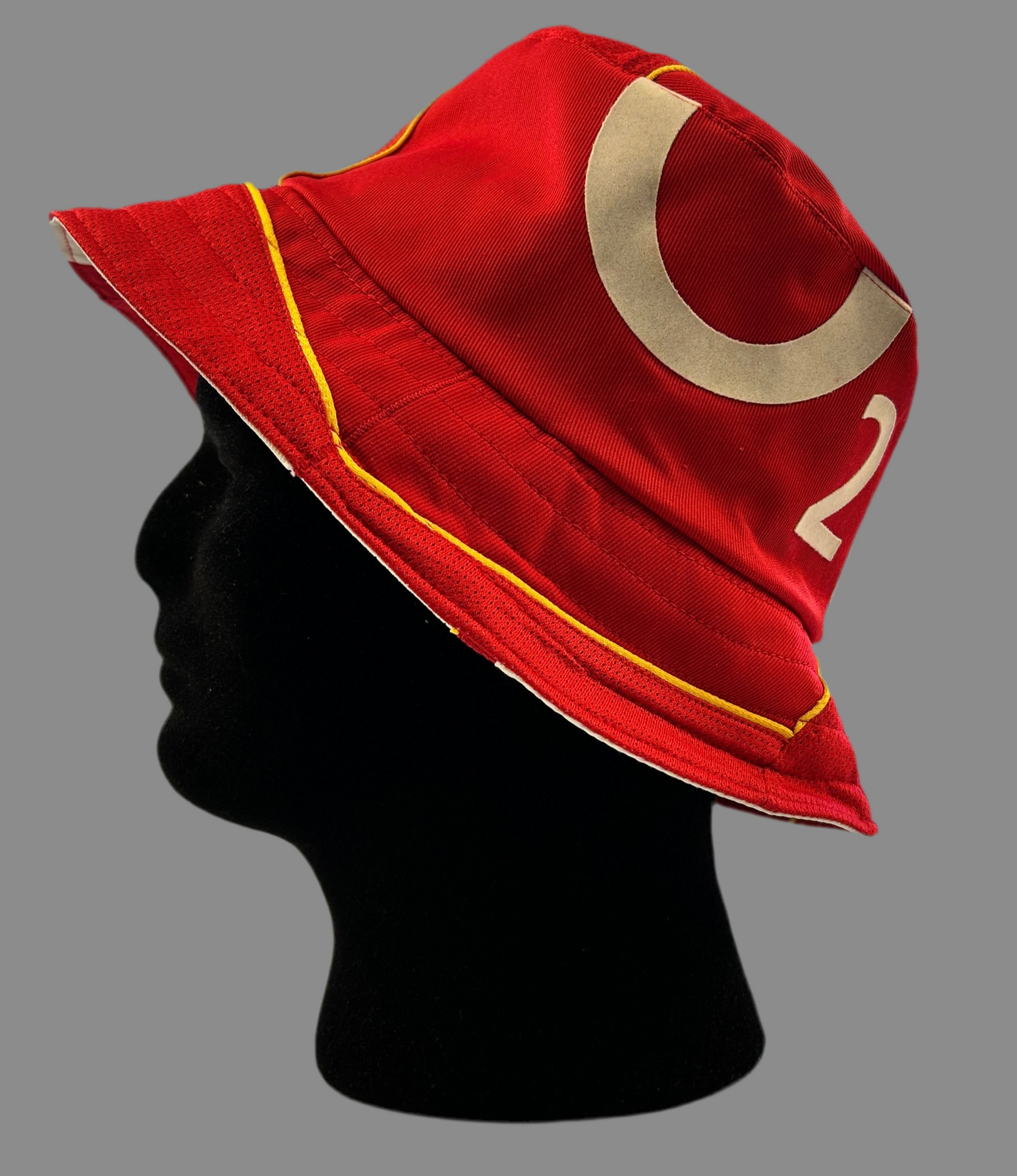 O2 sponsor on the side