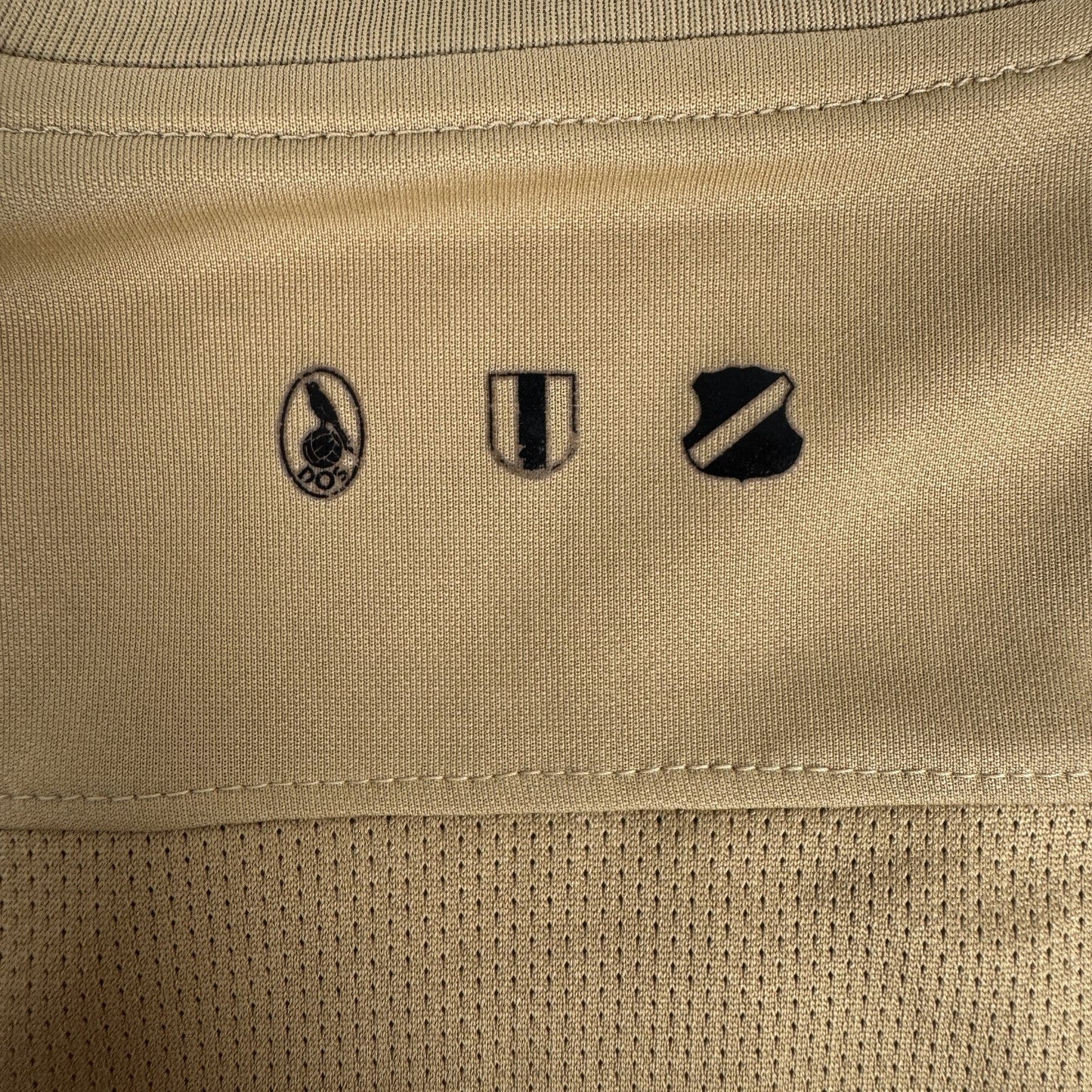 FC Utrecht 2021/2022 Third Football Shirt Small