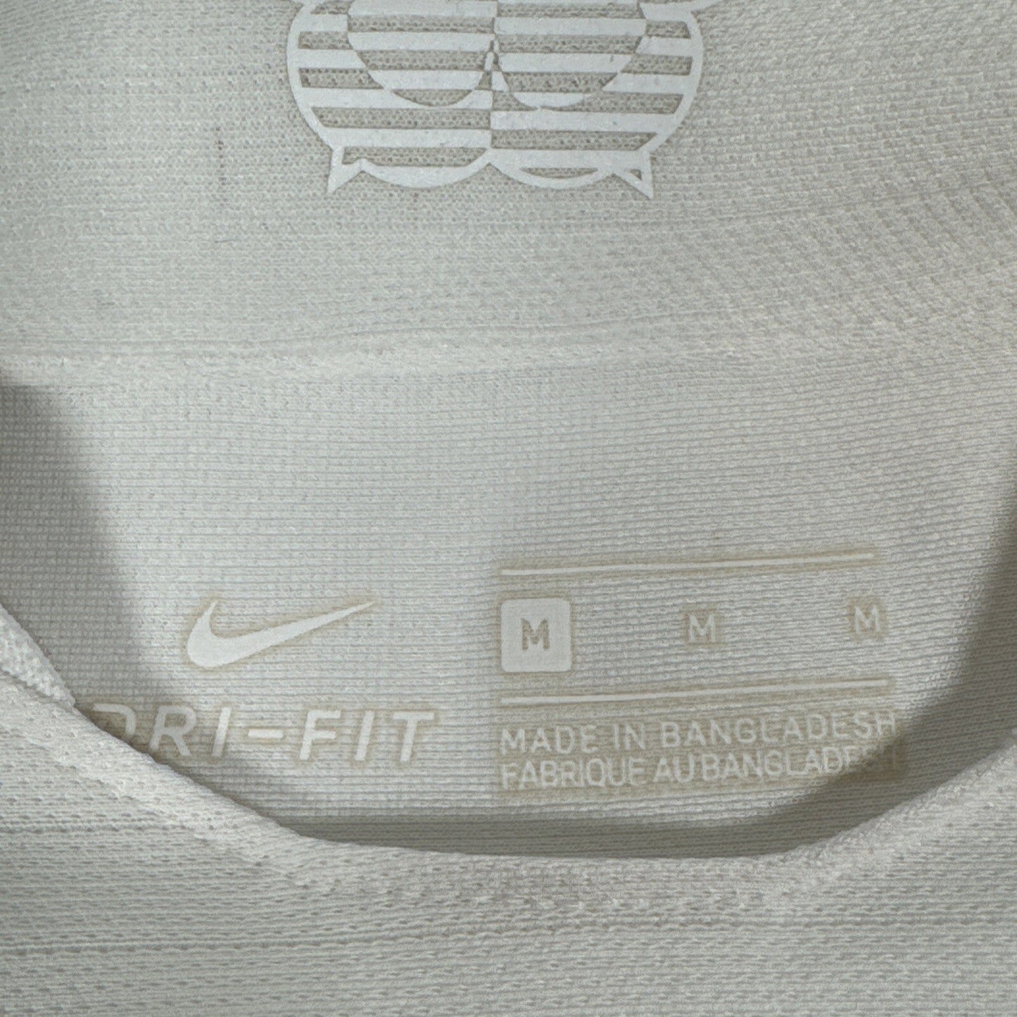 England 2018/2019/2020 Home Football Shirt Medium