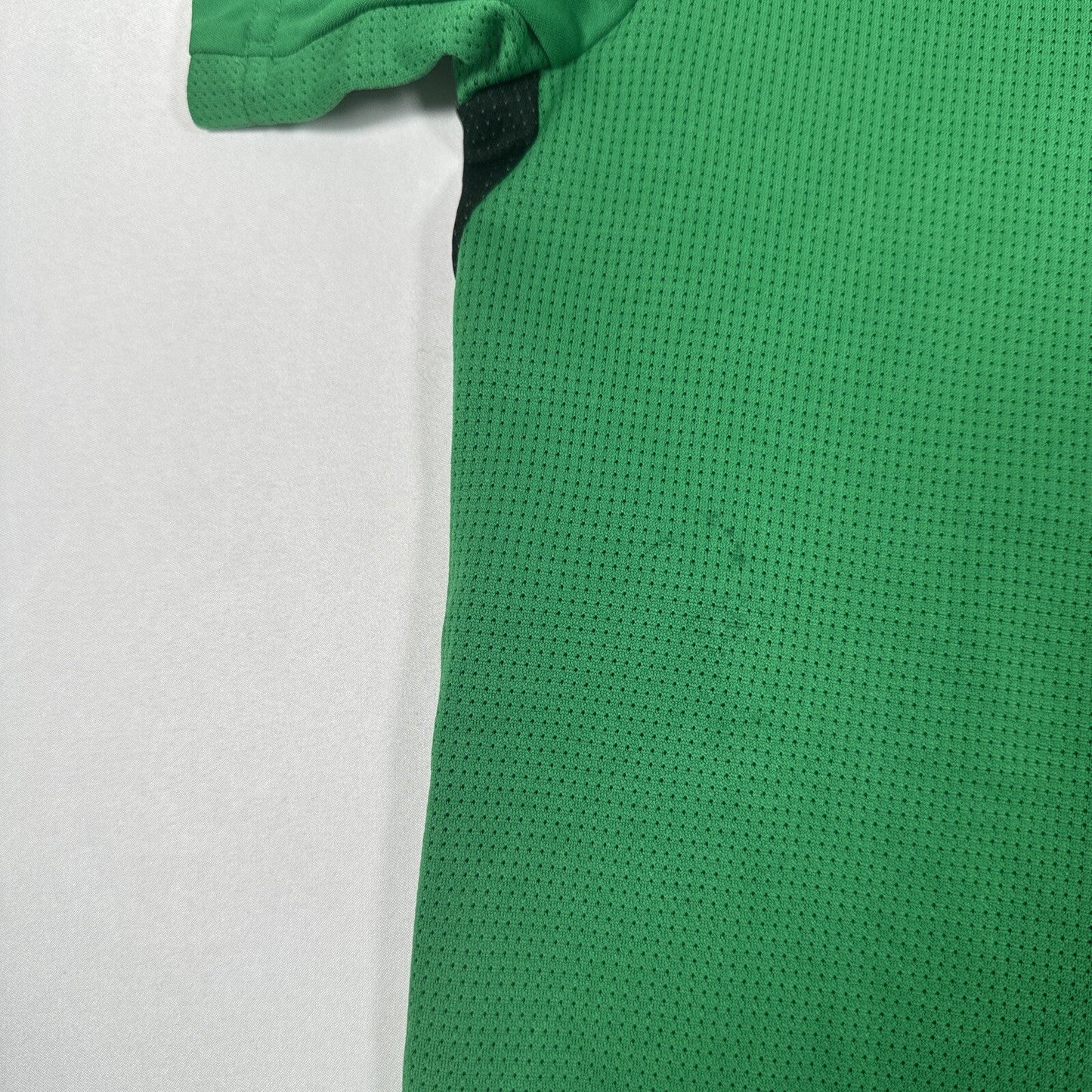 Celtic 2017/2018 Training Football Shirt Men’s Small