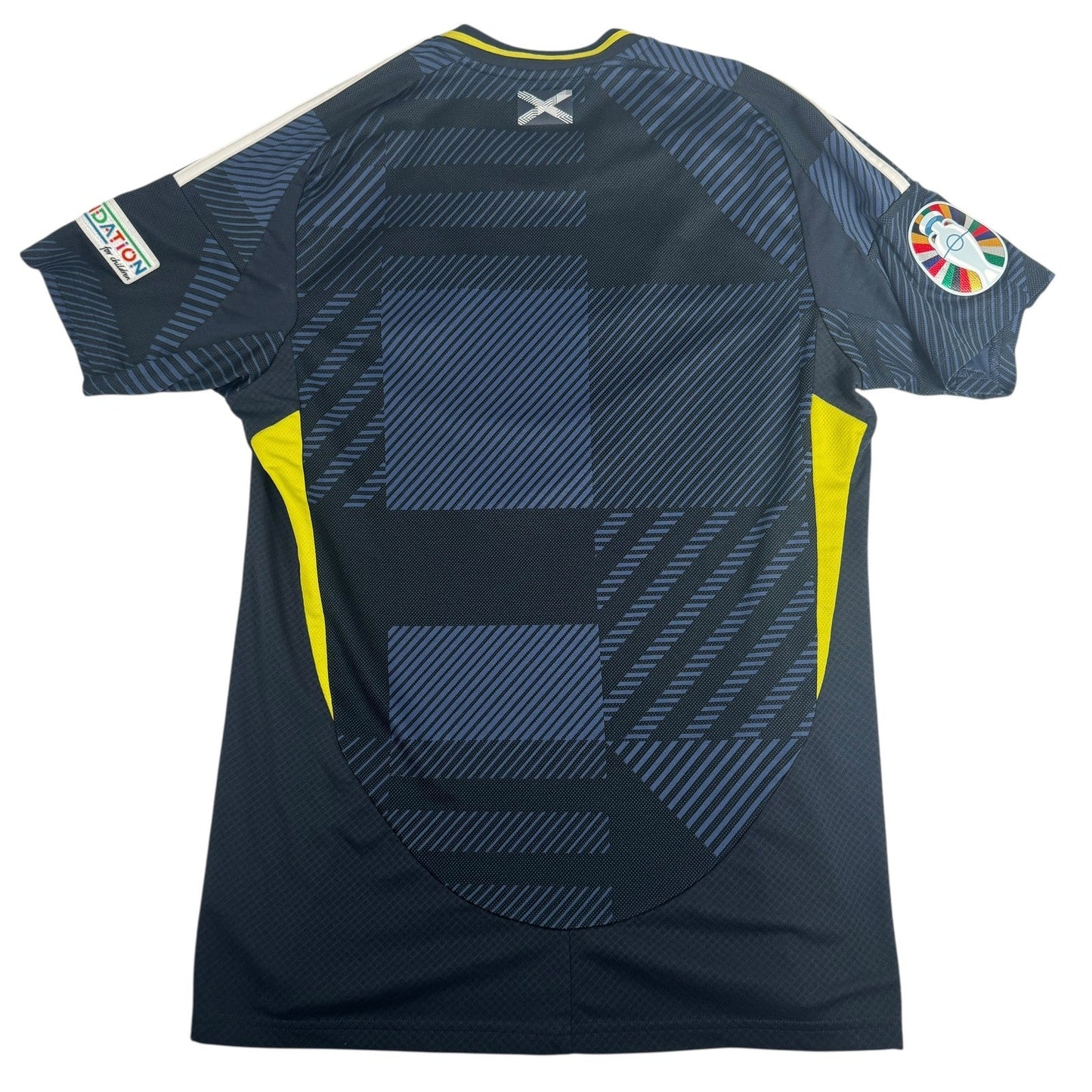 Scotland 2024/2025 Home Football Shirt Medium