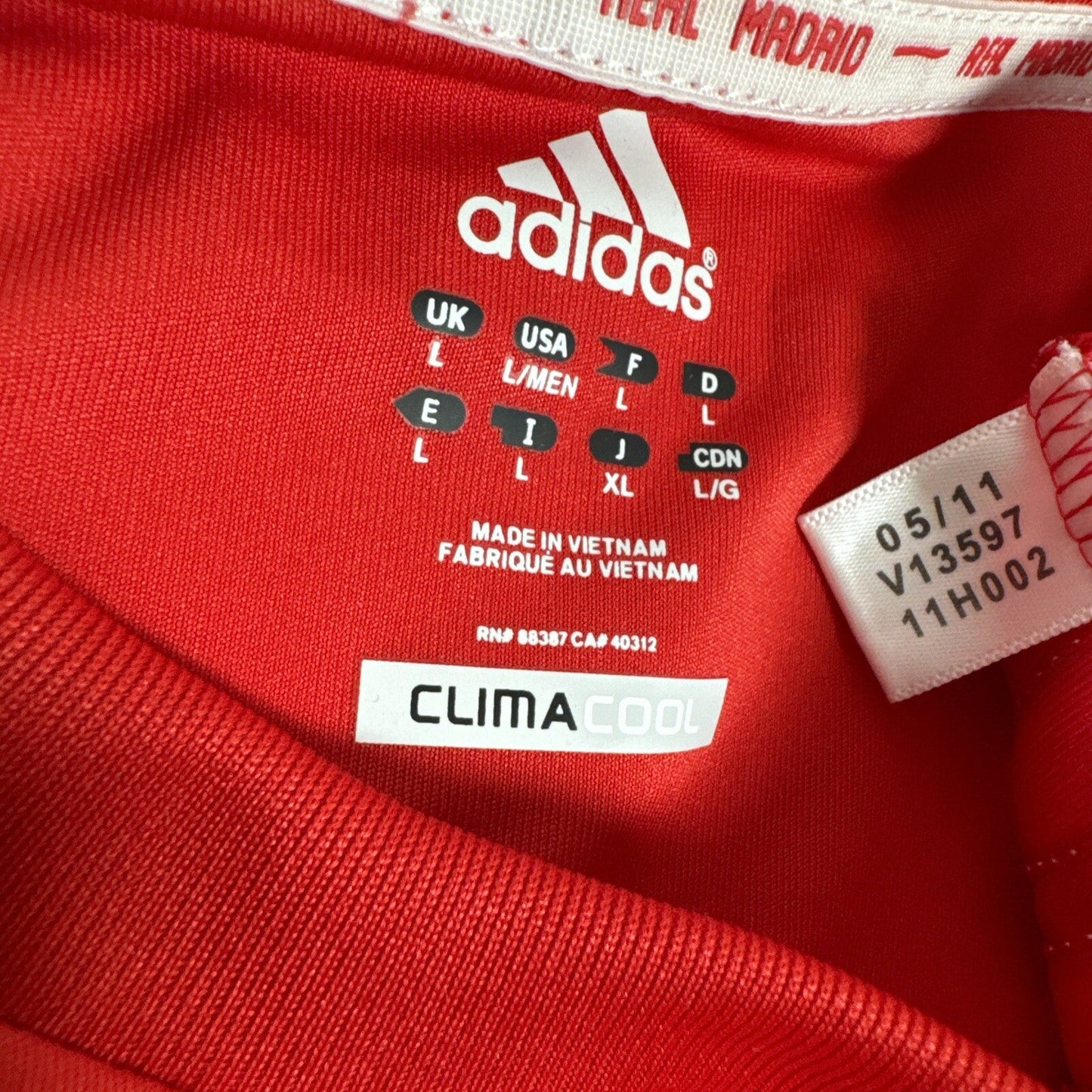 Real Madrid 2011/2012 Third Football Shirt Long Sleeve Large