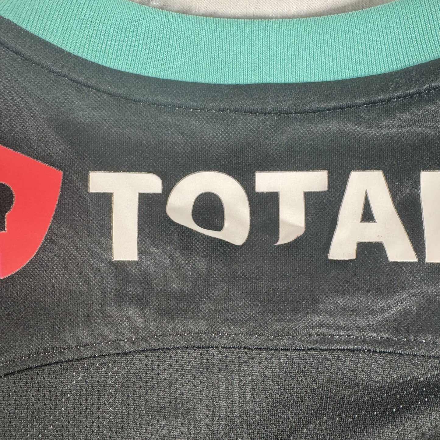 Portsmouth 2024/2025 Away Football Shirt Medium