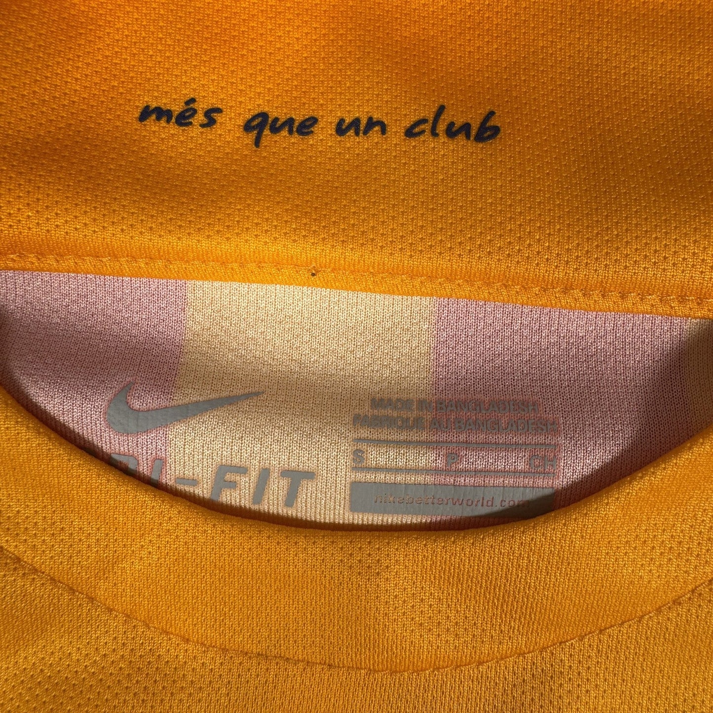 MESSI 10 Barcelona 2015/2016 Away Football Shirt Small