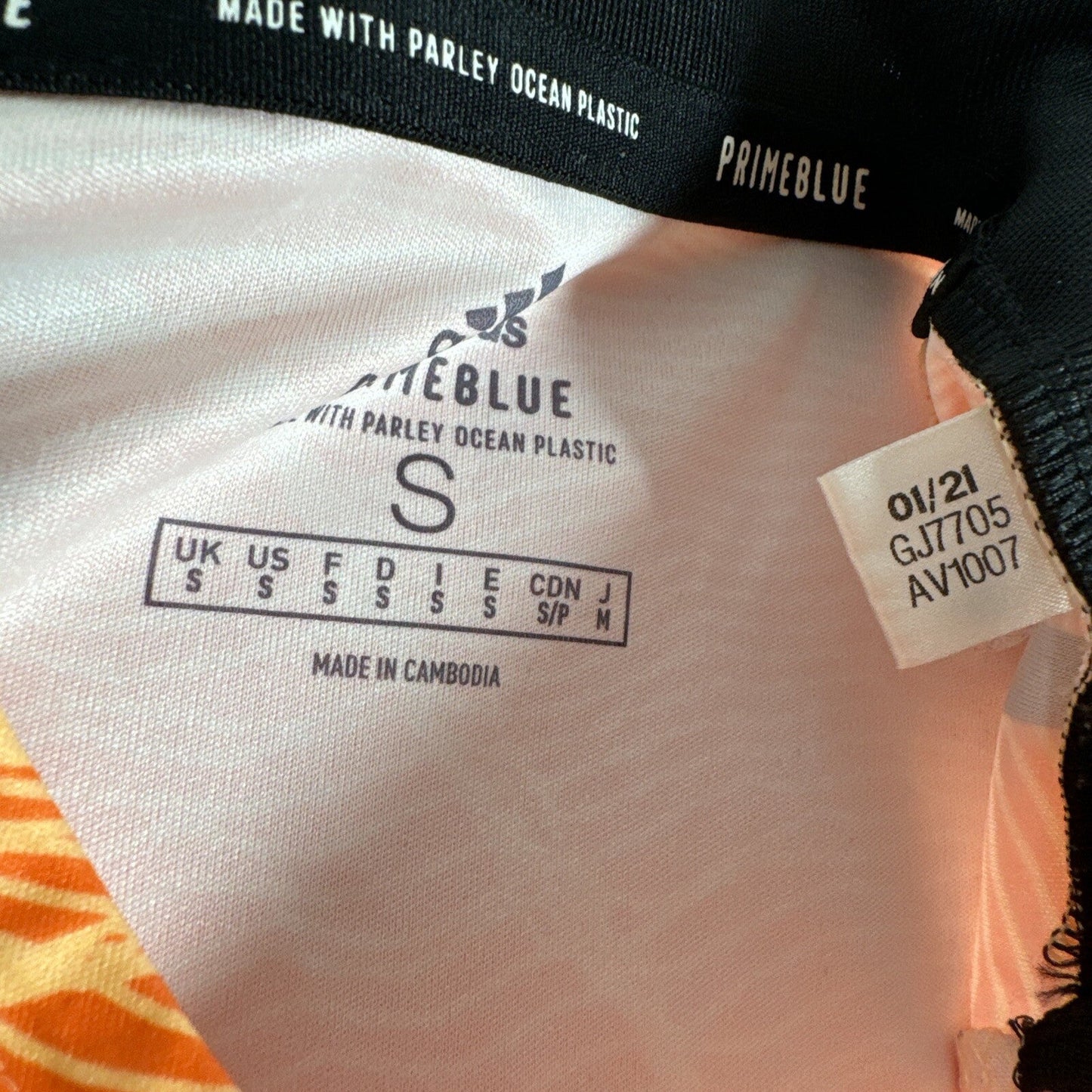 Leeds United 2021/2022 Goalkeeper Football Shirt Small