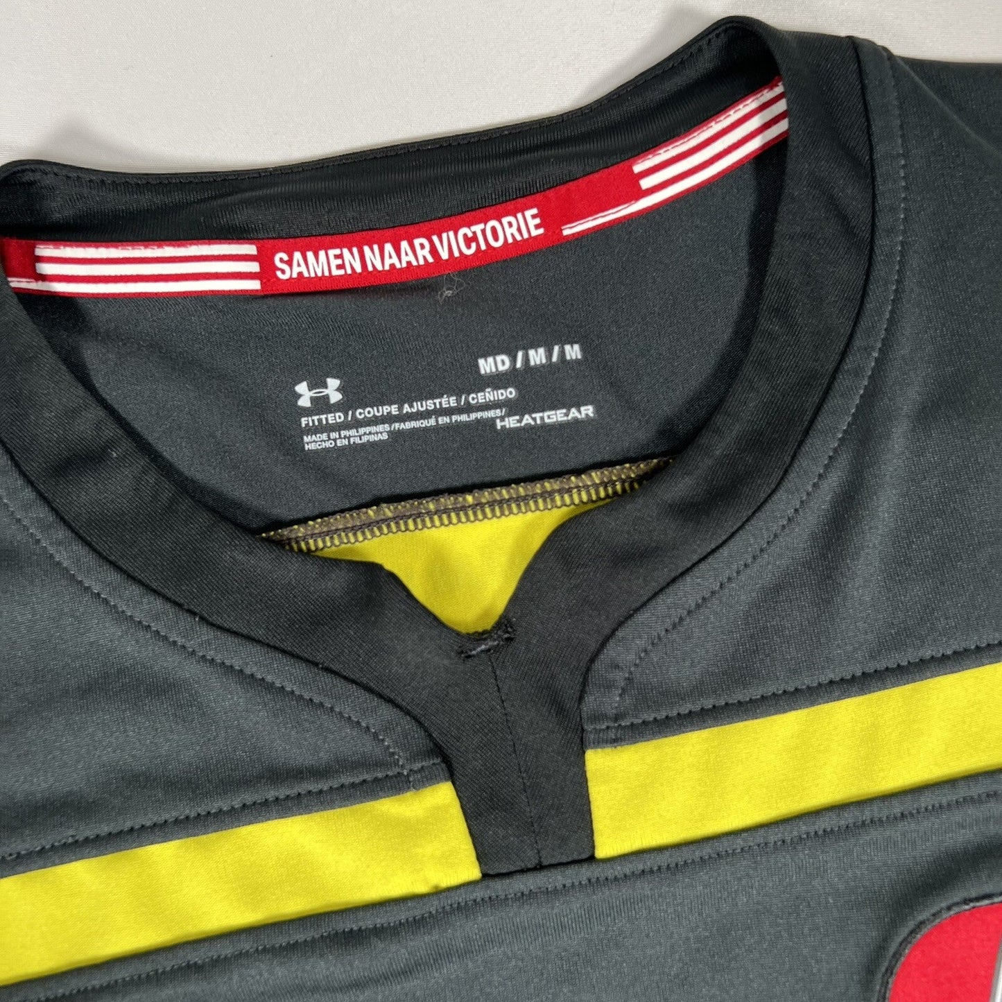 AZ Alkmaar 2018/2019 Away Football Shirt Men’s Medium