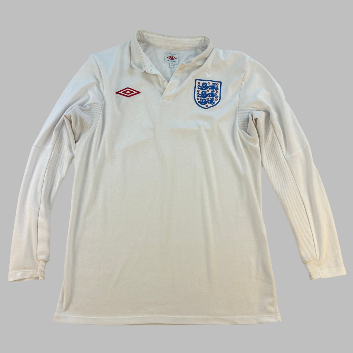England 2010 Home Shirt - Long Sleeve - Large