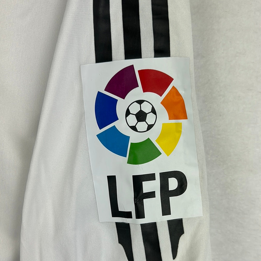Real Madrid 2004/2005 Player Issue Home Shirt - Cicinho 11 - Di Stefano Stadium