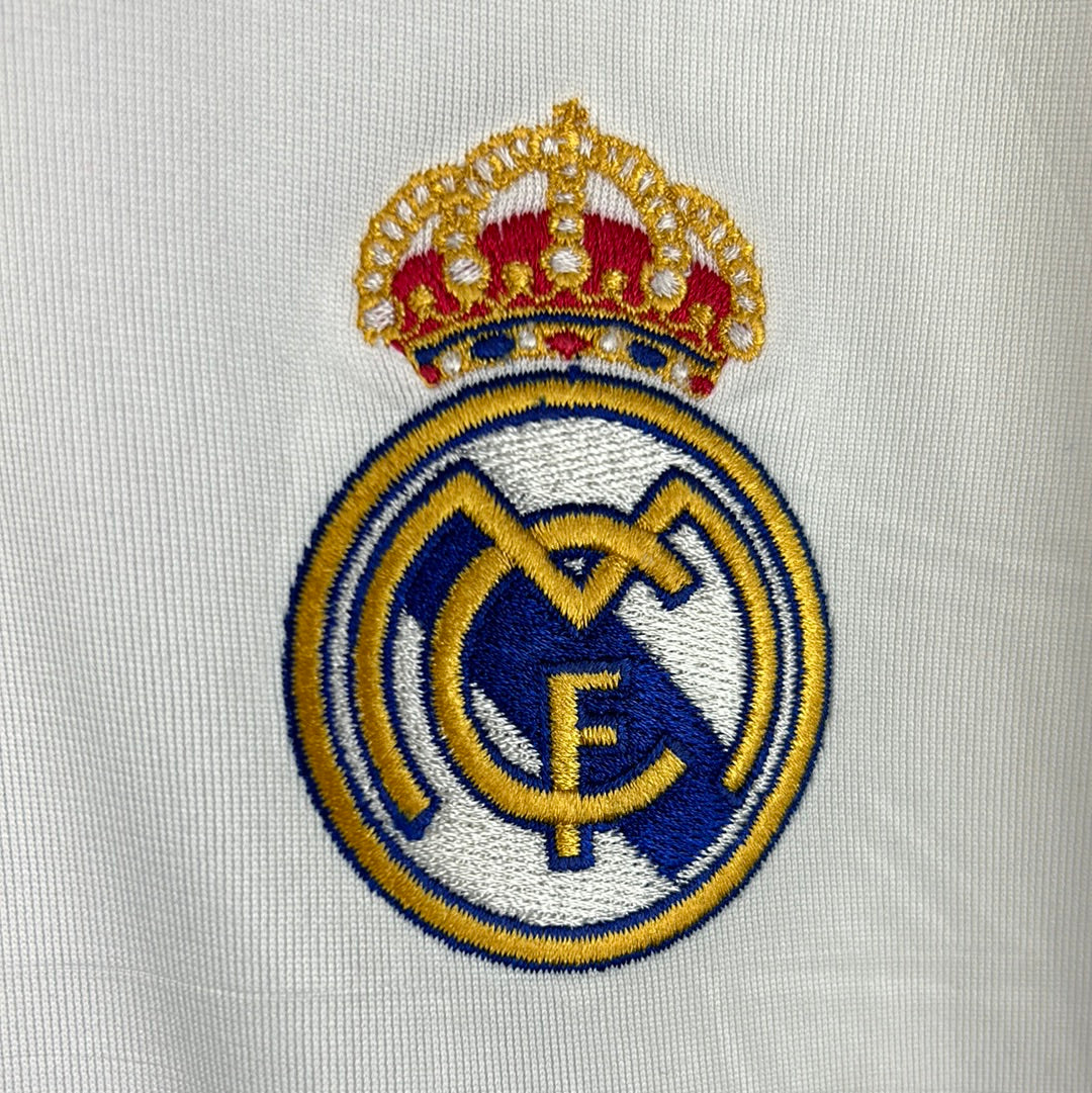 Real Madrid 2004/2005 Player Issue Home Shirt - Cicinho 11 - Di Stefano Stadium