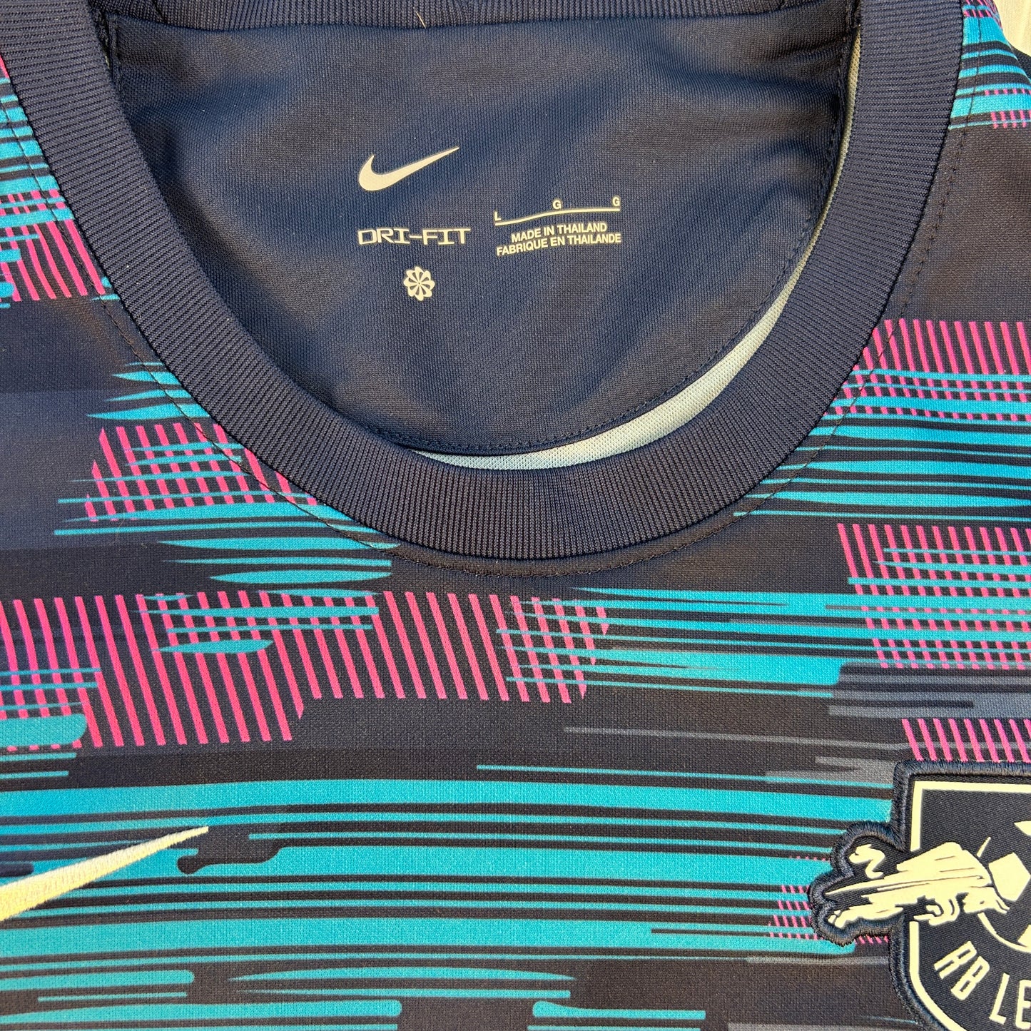 RB Leipzig 2021/2022 Third Shirt - Large