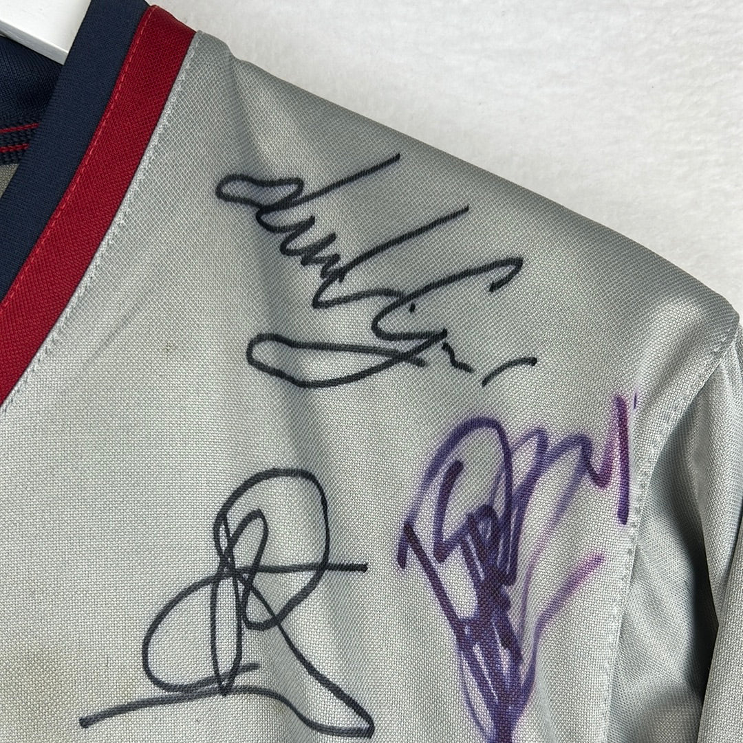 Barcelona 1998/1999 Squad Signed Away Shirt - Youth XL