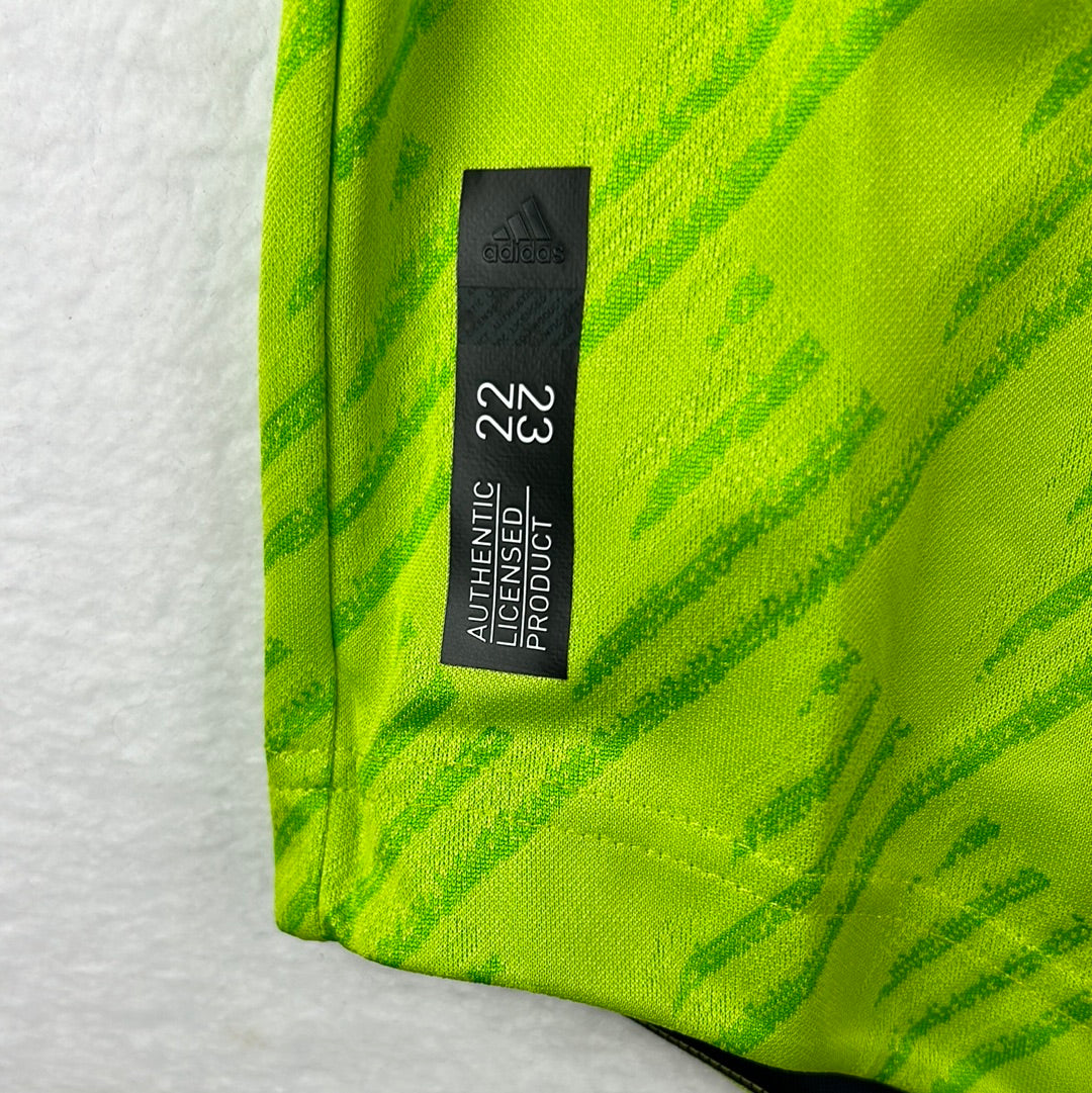 Manchester United 2022/2023 Player Issue Third Shirt - B Fernandes 8
