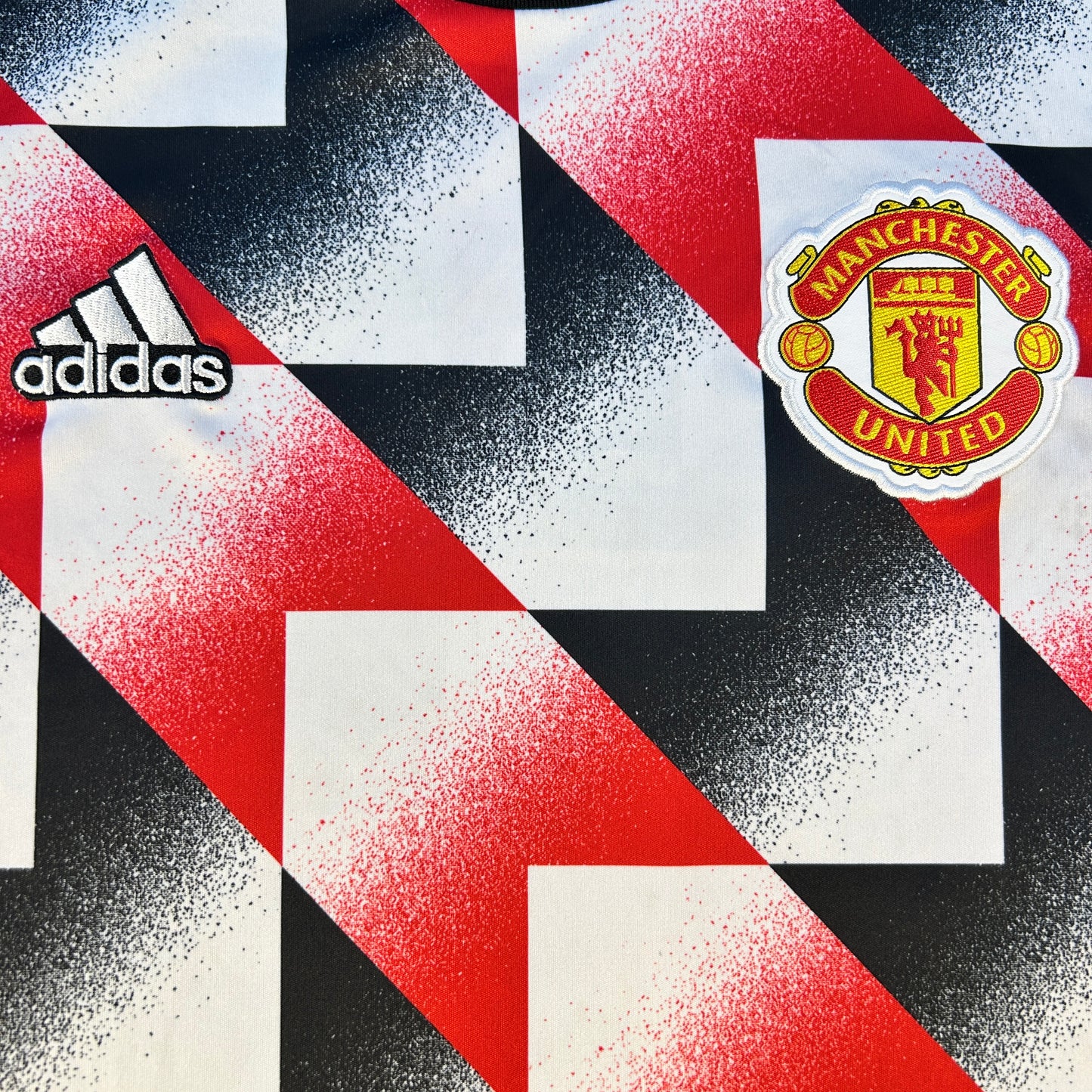 Manchester United 2021-2022 Pre Match Shirt - Adidas H56682