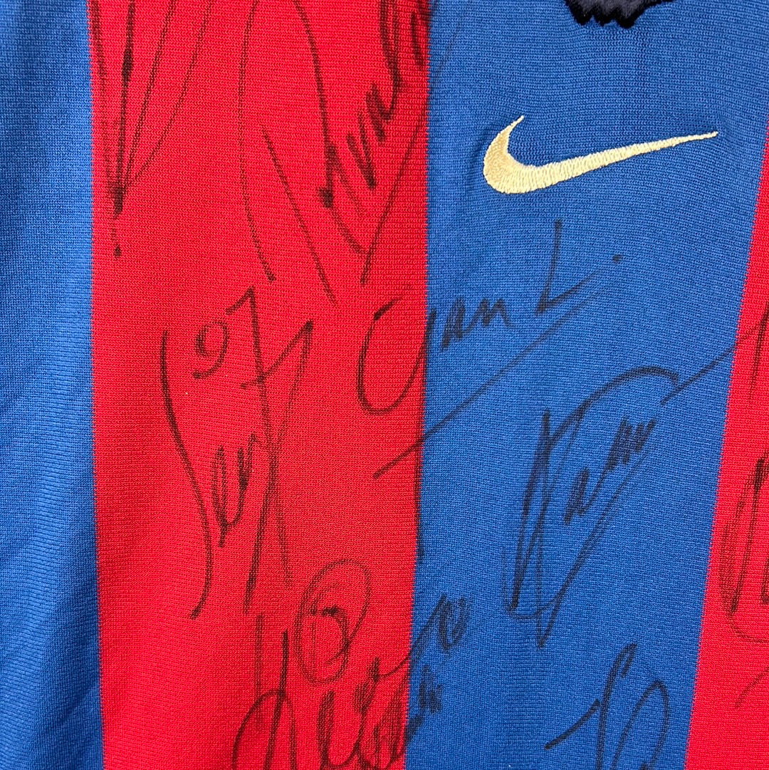 Barcelona 1998/1999 Squad Signed Home Shirt - Large - Excellent Condition
