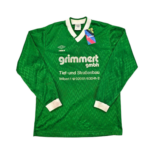 80s/90s Vintage Football Shirt (M) Umbro # 9