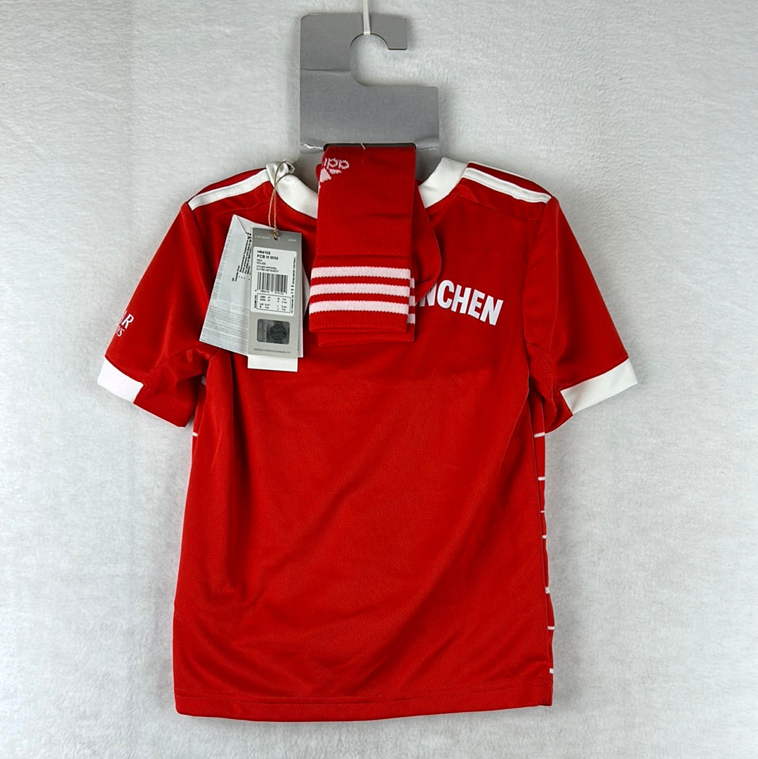 Bayern Munich 2022-2023 Home Shirt, Shorts & Socks - 3-4 years - BNWT